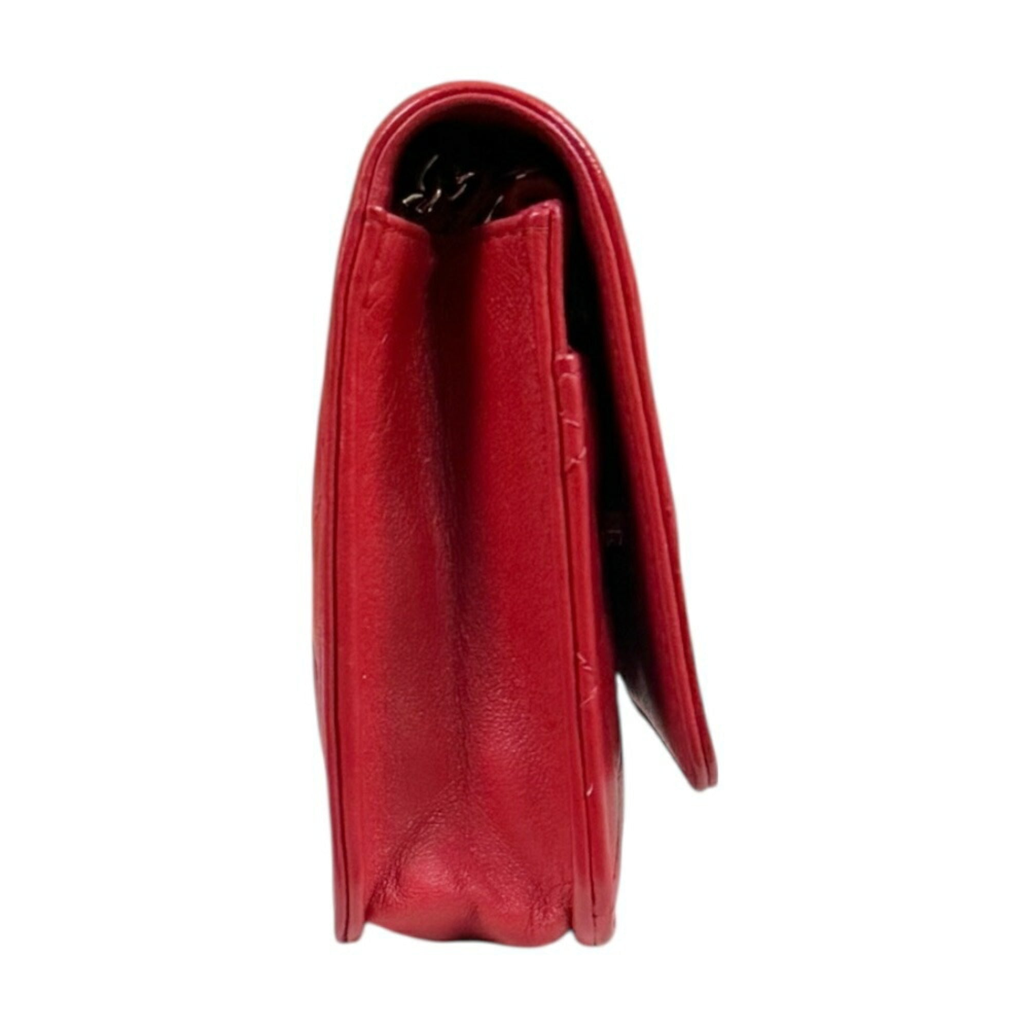 Chanel Boy Chanel Red Color Leather Shoulder Bag (Pre-Owned)