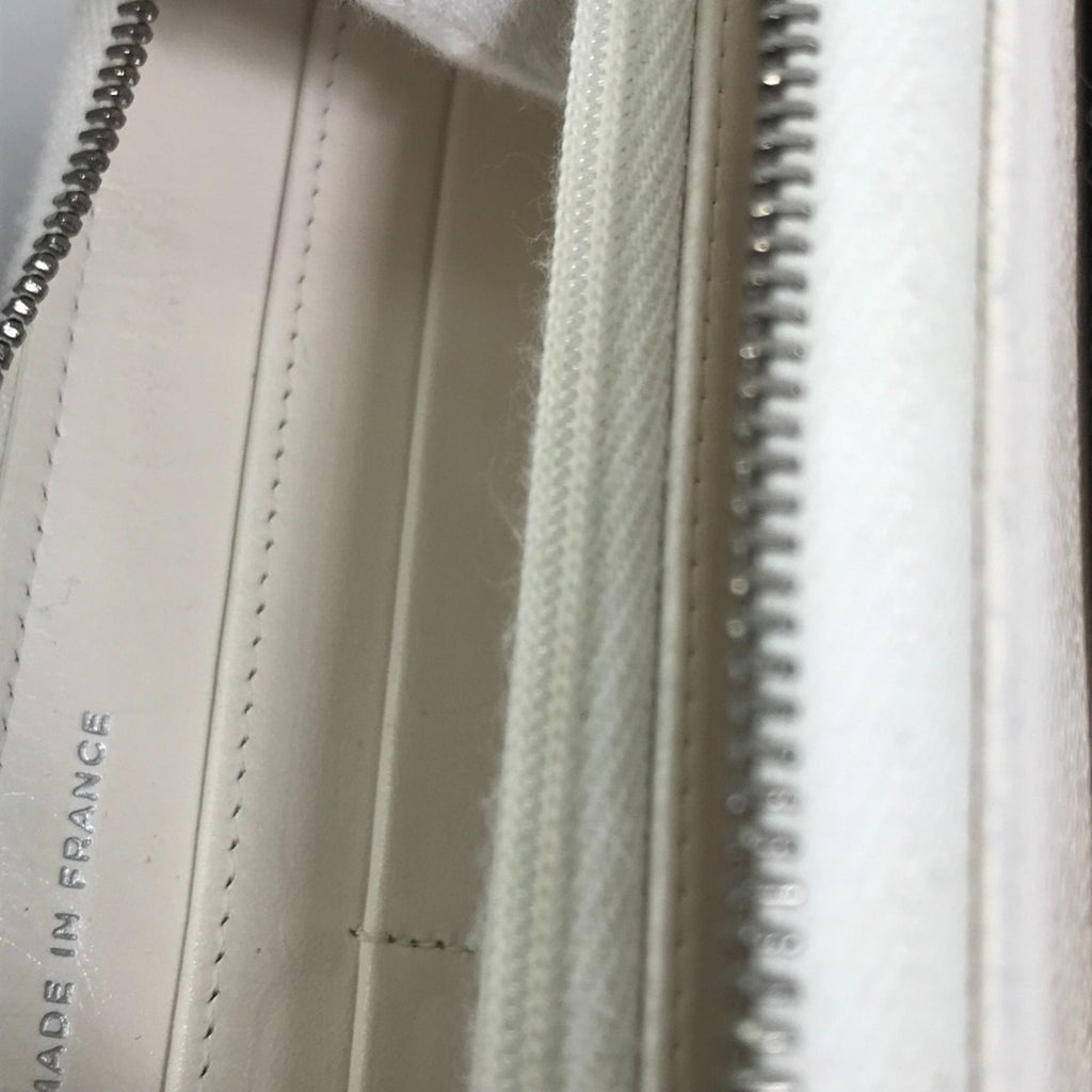 Chanel White Leather Long Wallet (Bi-Fold) (Pre-Owned)
