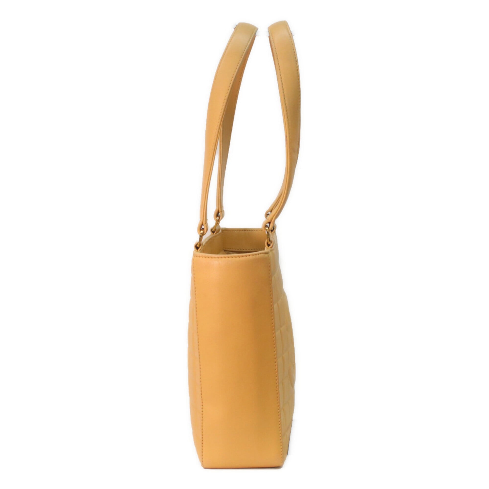 Chanel Chocolate Bar Beige Leather Handbag (Pre-Owned)