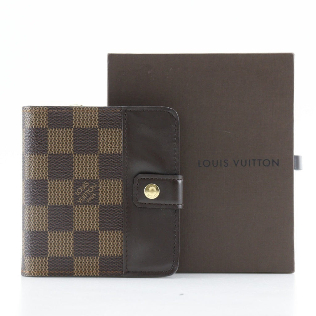 Louis Vuitton Brown Damier Canvas Wallet (Bi-Fold) (Pre-Owned)