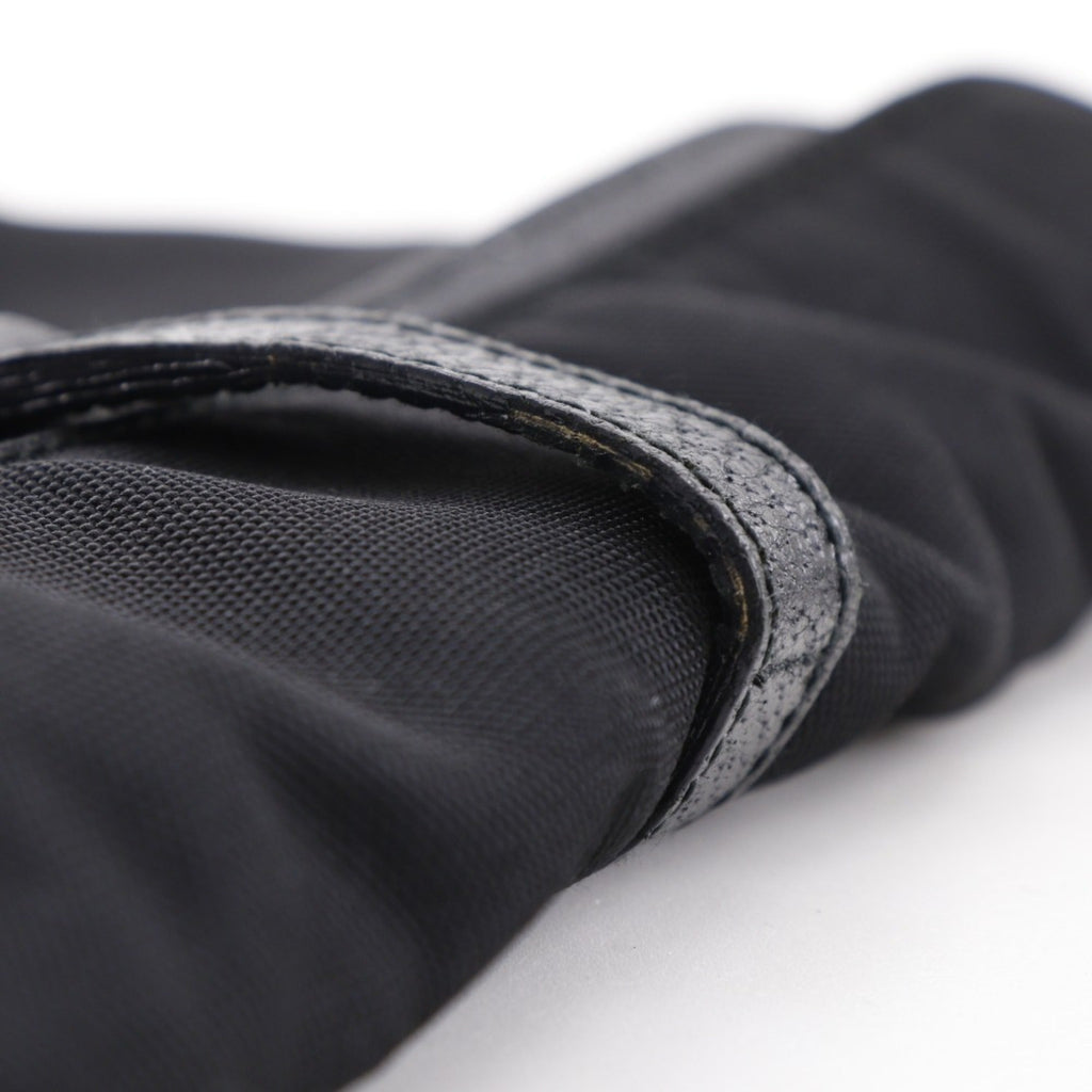 Gucci Black Nylon Canvas Shoulder Bag (Pre-Owned)