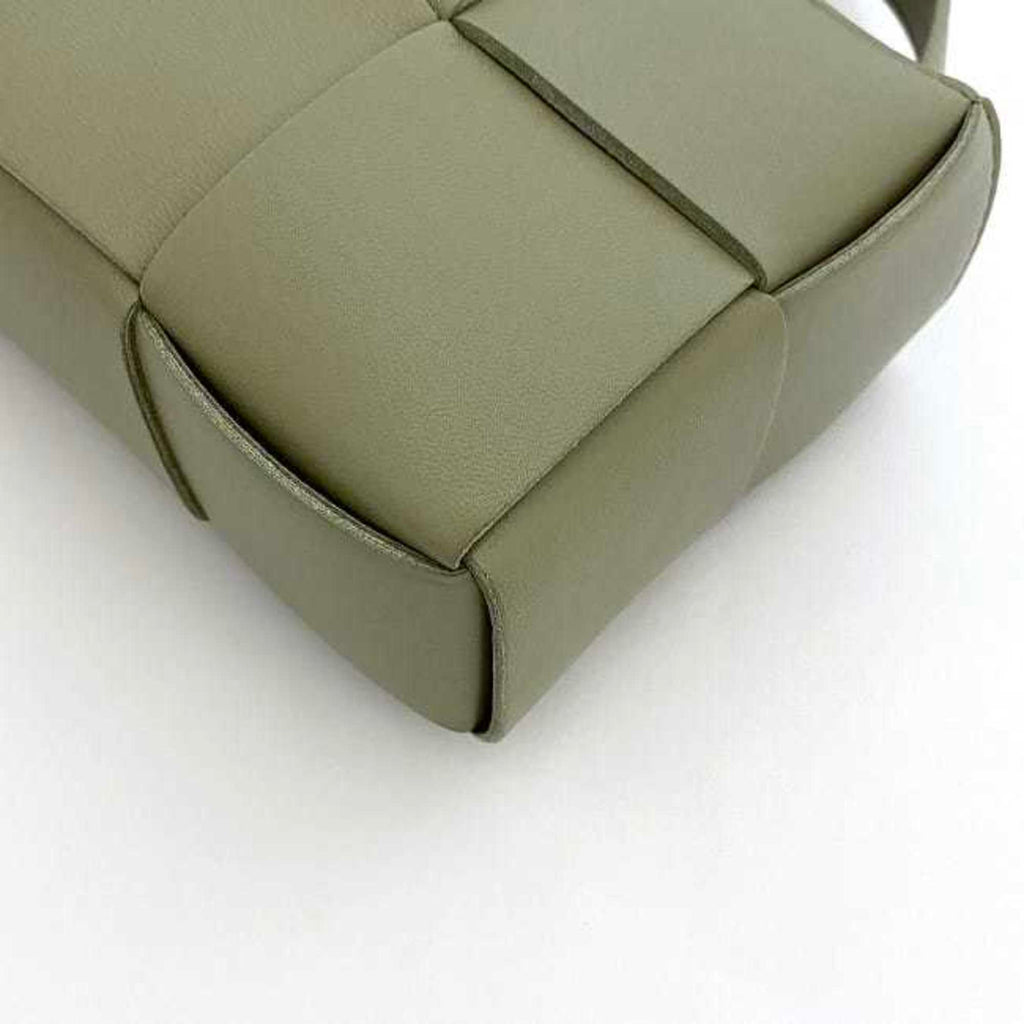 Bottega Veneta Light Green Leather Handbag Shoulder Bag (Pre-Owned)
