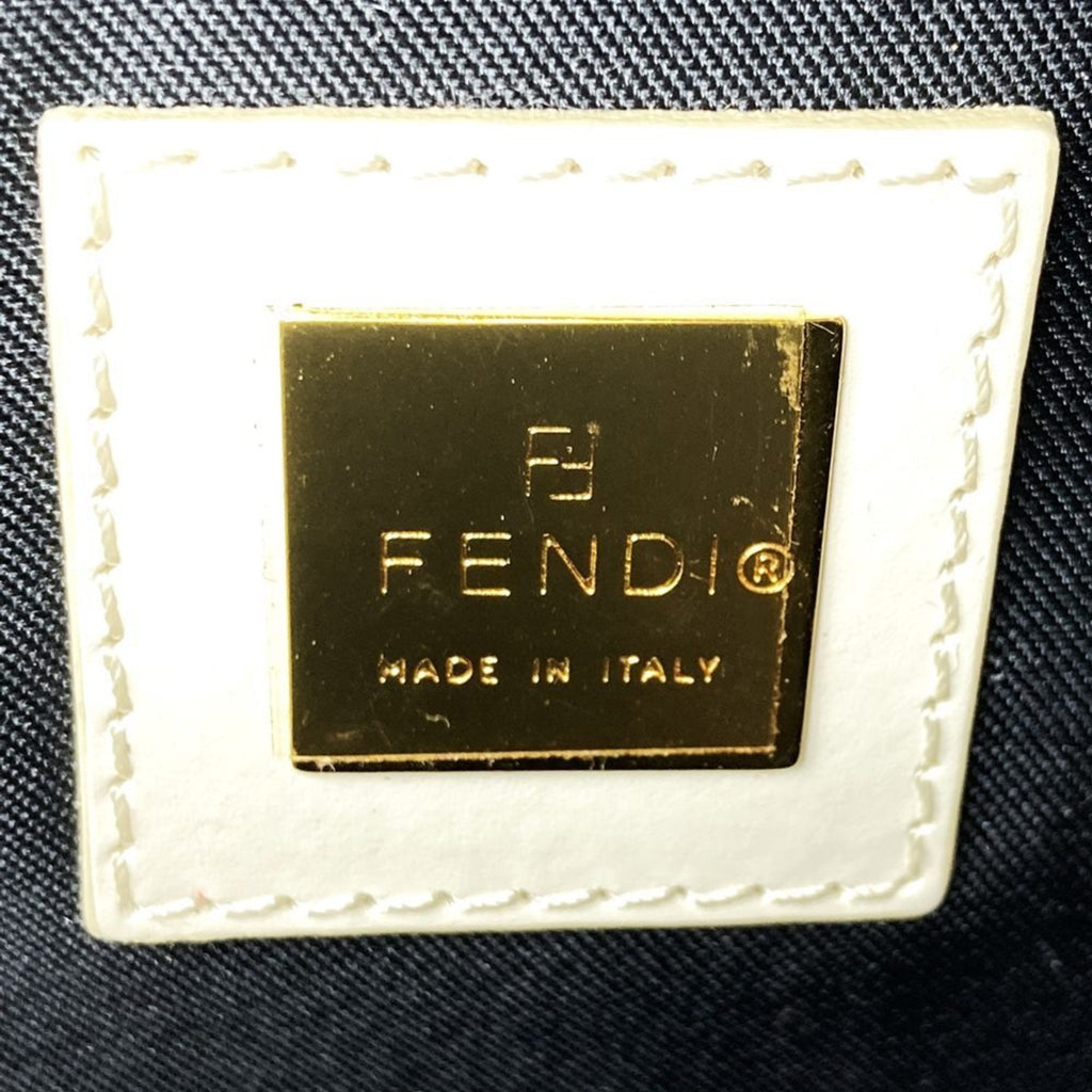 Fendi Black Leather Shoulder Bag (Pre-Owned)