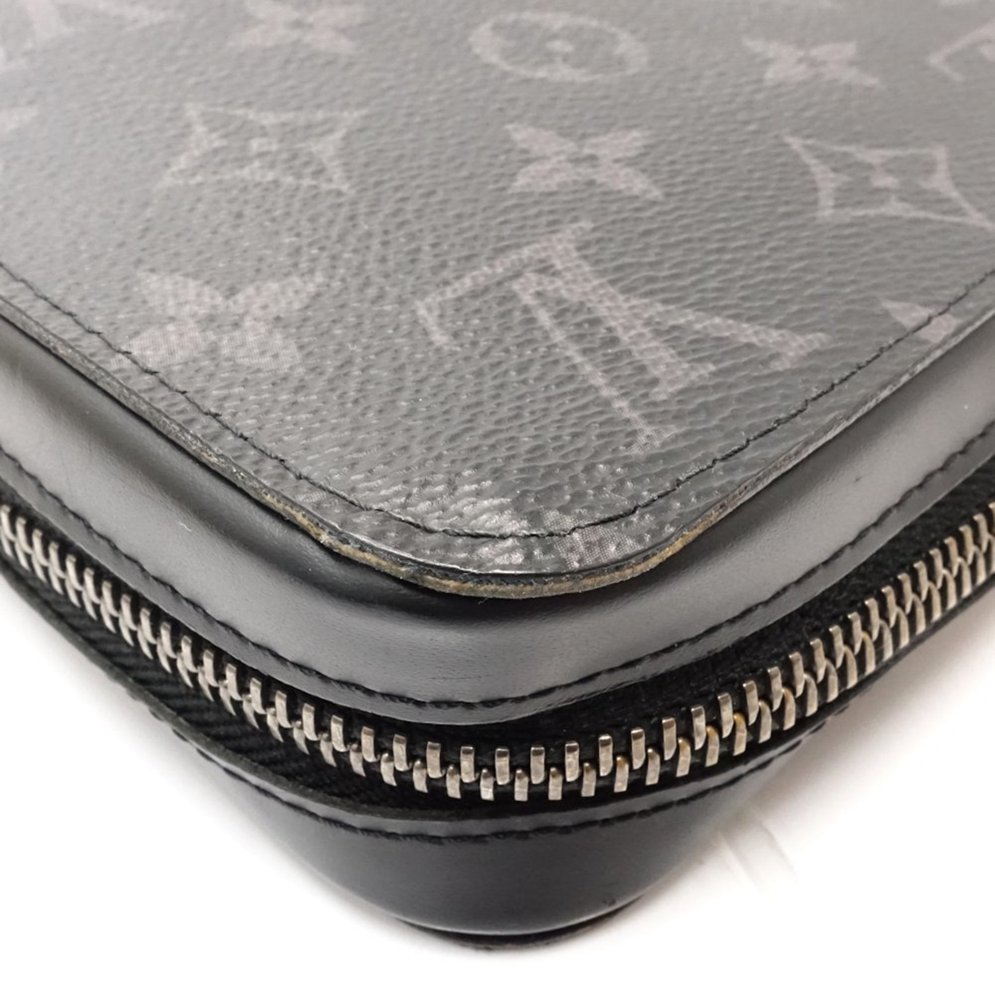 Louis Vuitton Noir Monogram Eclipse Wallet (Bi-Fold) (Pre-Owned)