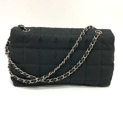 Chanel Black Cloth Shoulder Bag (Pre-Owned)