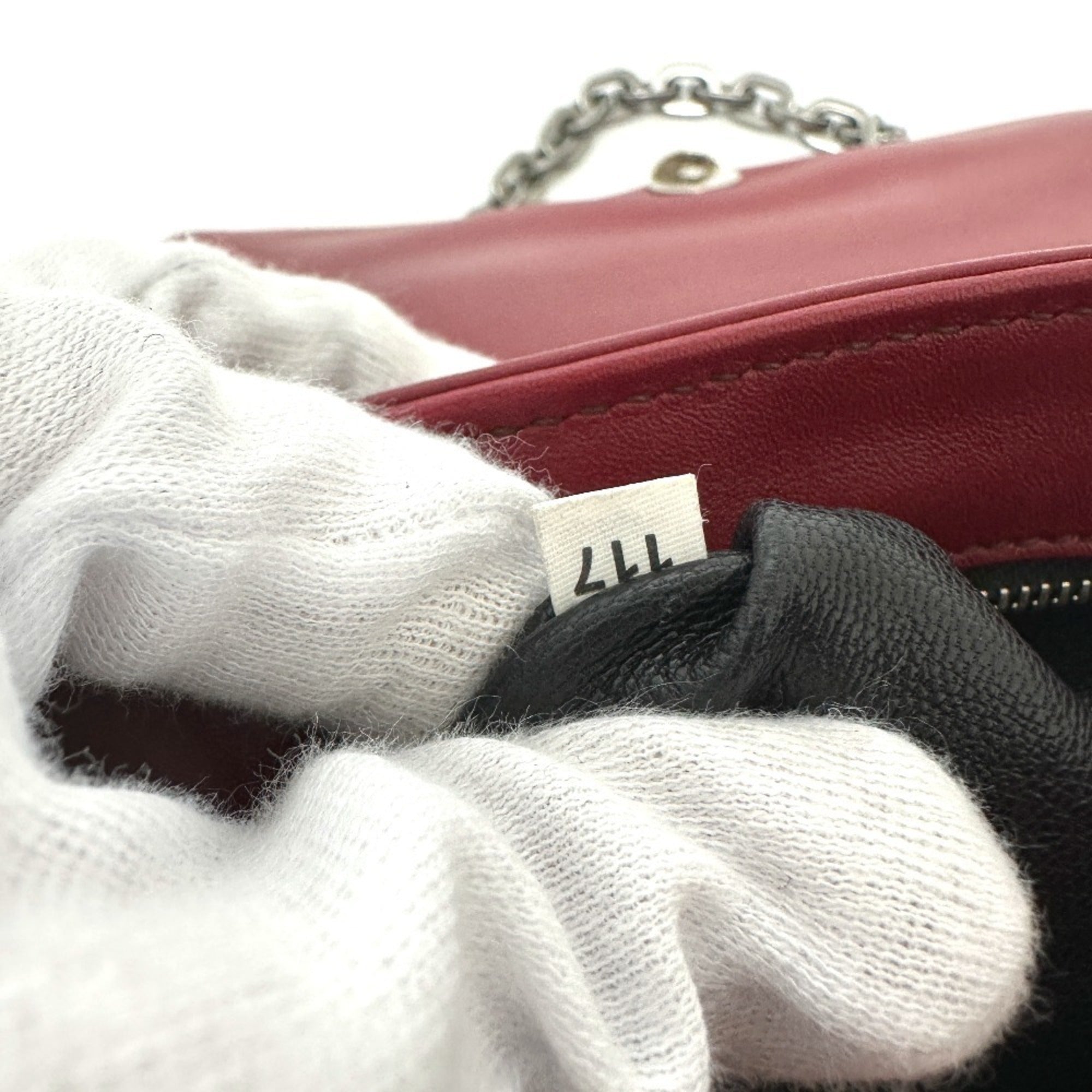 Prada Red Color Leather Shoulder Bag (Pre-Owned)