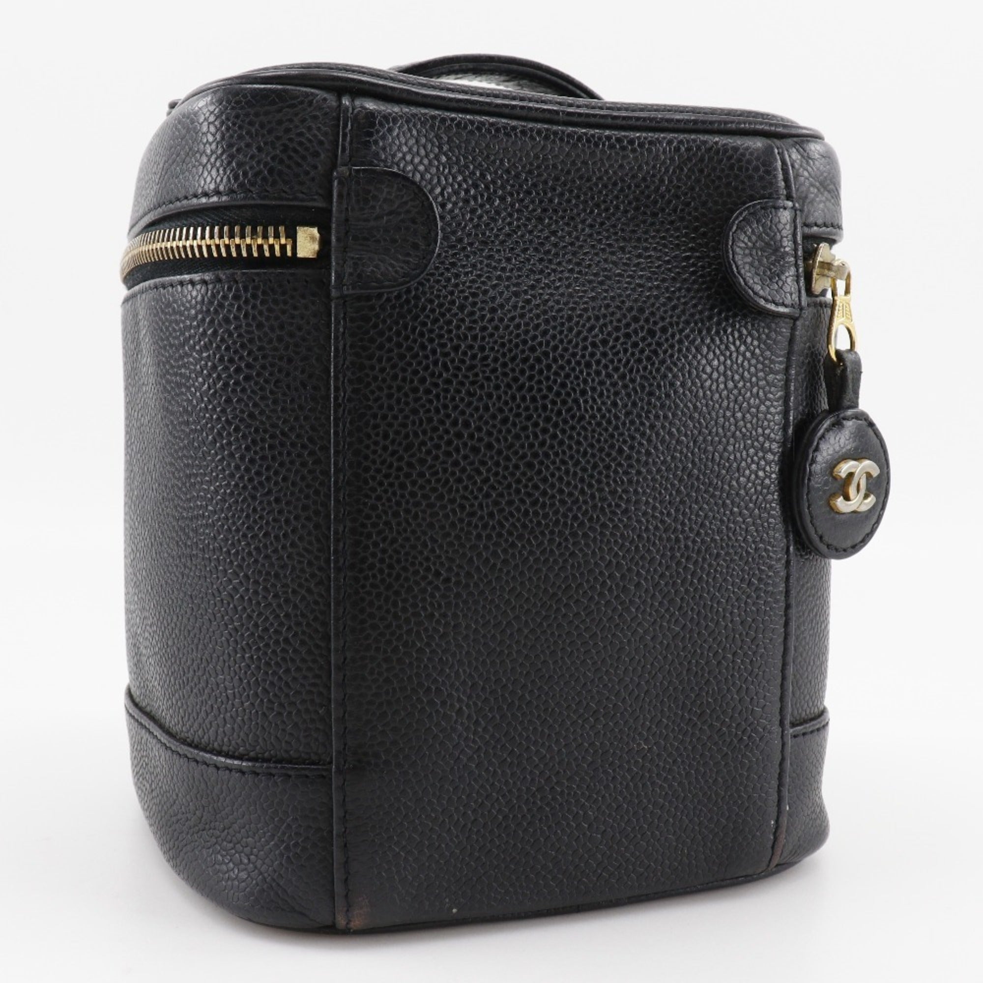 Chanel Caviar Leather Handbag (Pre-Owned)