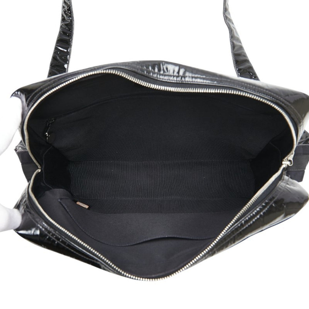Chanel Black Patent Leather Shoulder Bag (Pre-Owned)