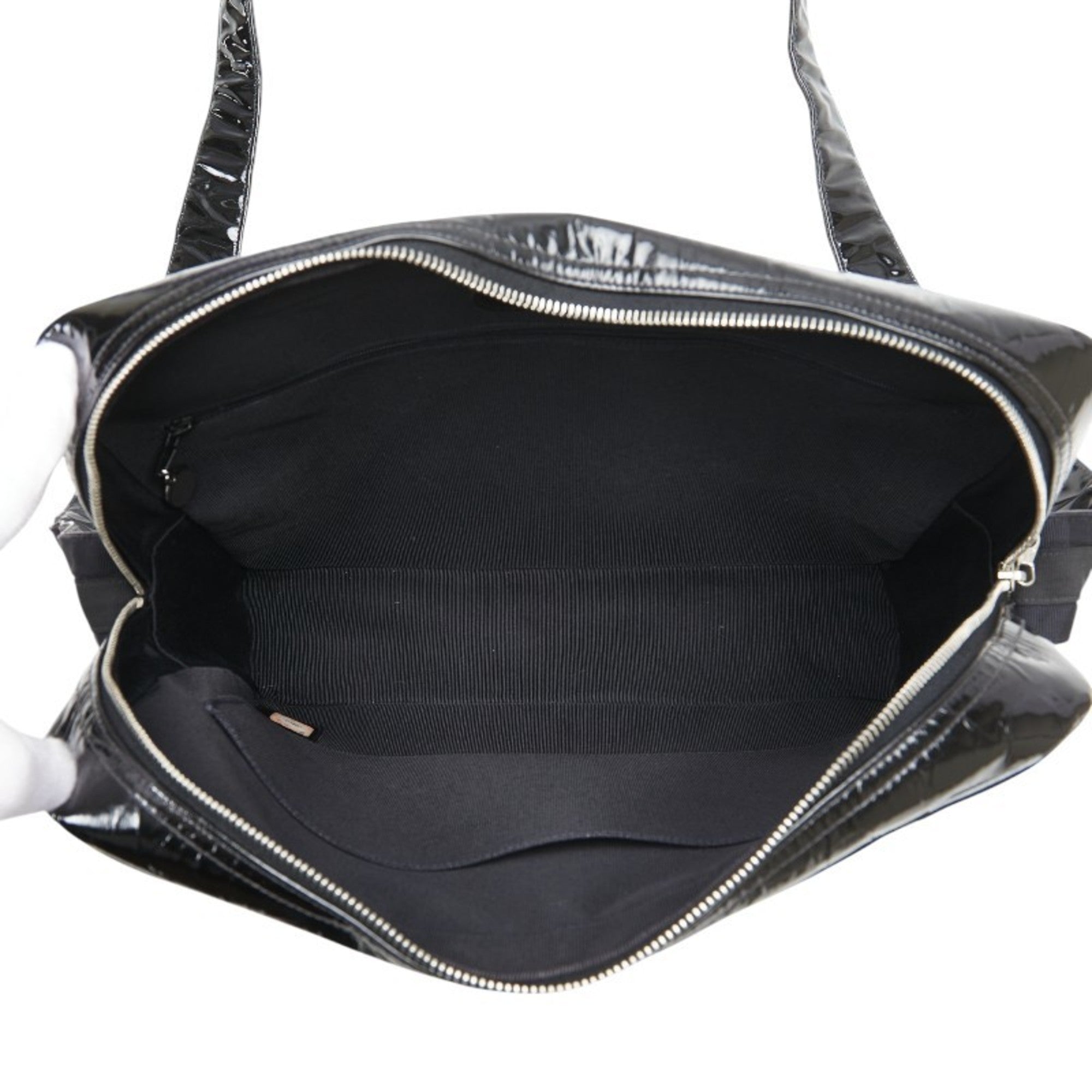 Chanel Black Patent Leather Shoulder Bag (Pre-Owned)