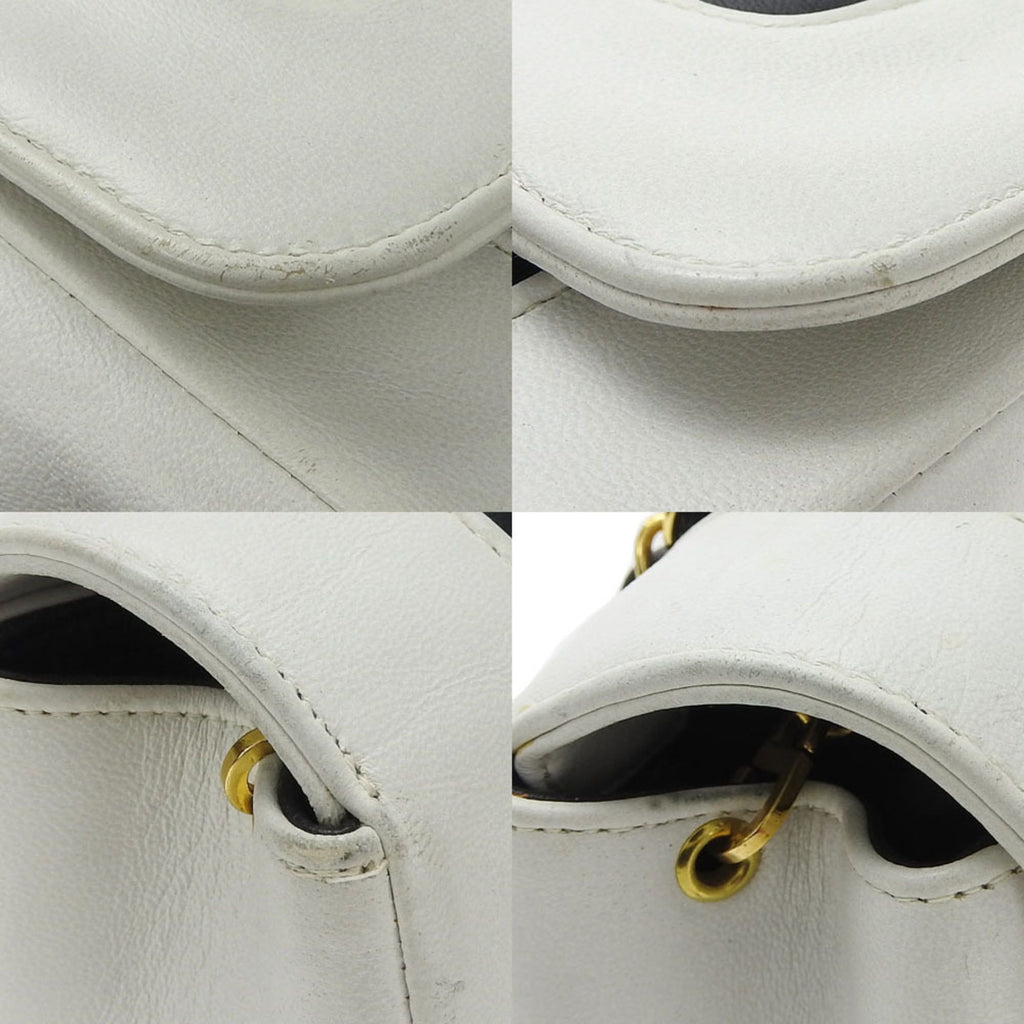 Chanel Navy White Leather Shoulder Bag (Pre-Owned)