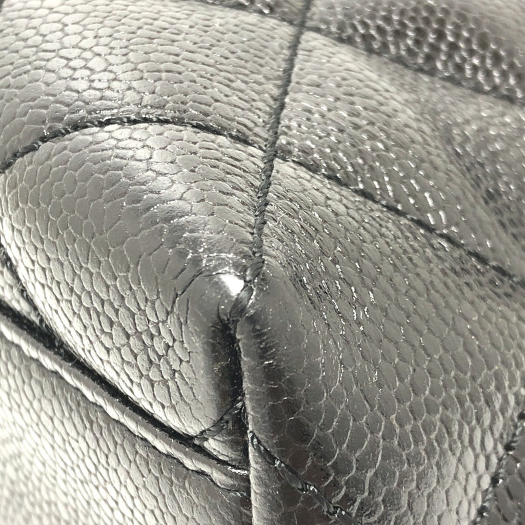 Chanel Black Leather Handbag (Pre-Owned)