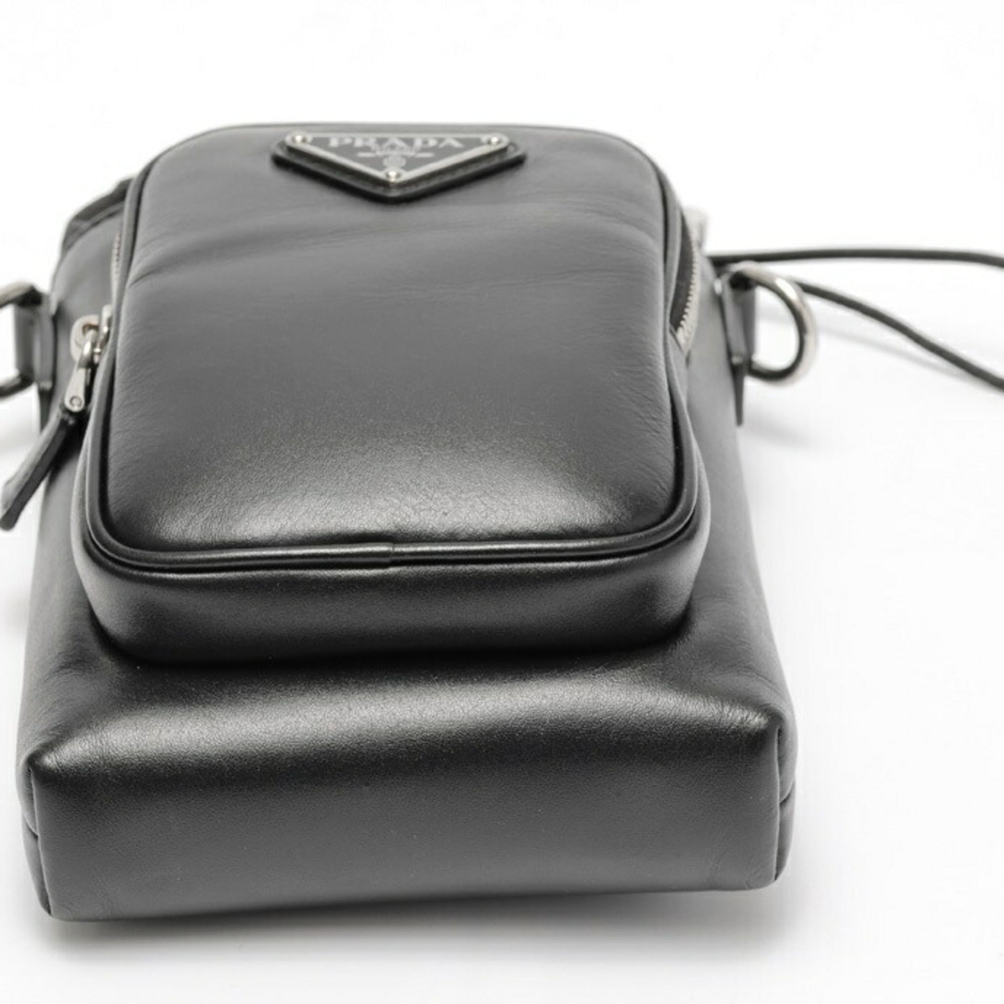 Prada Black Leather Pouch (Pre-Owned)