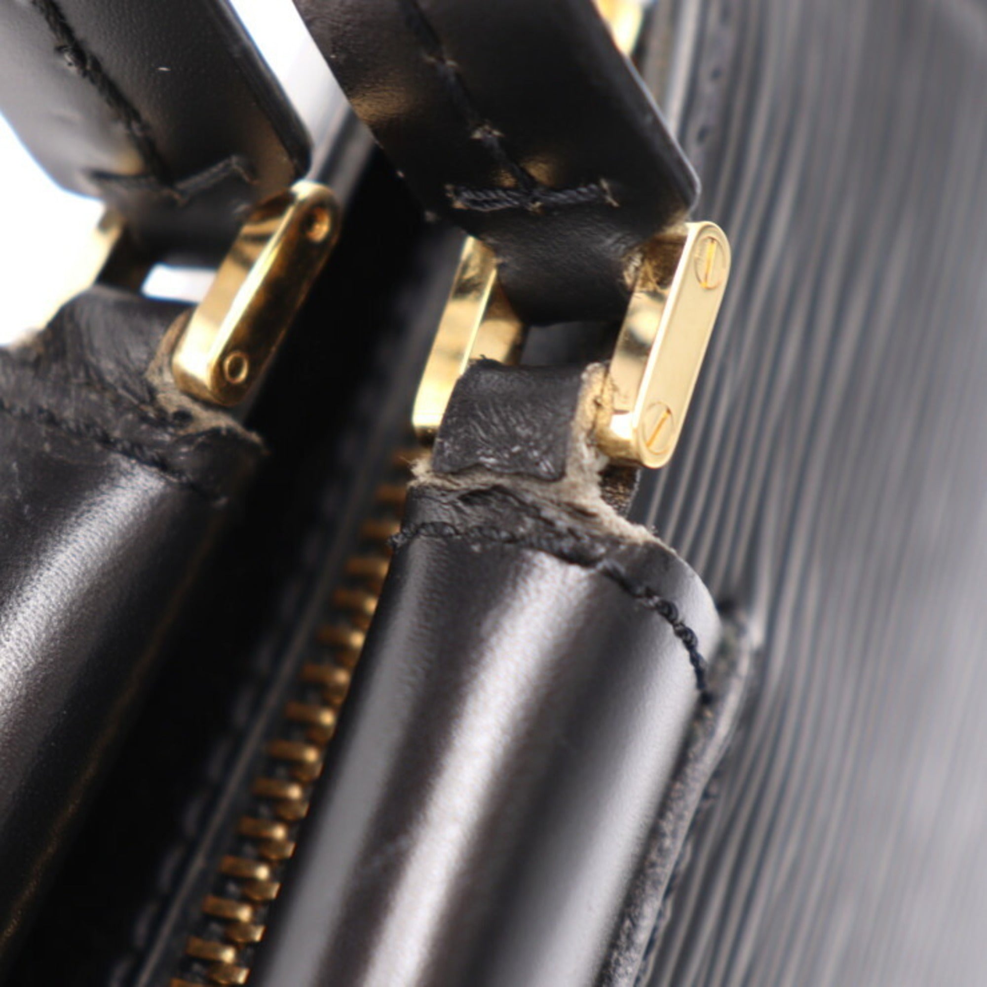Louis Vuitton Epi Black Leather Handbag Tote Bag (Pre-Owned)