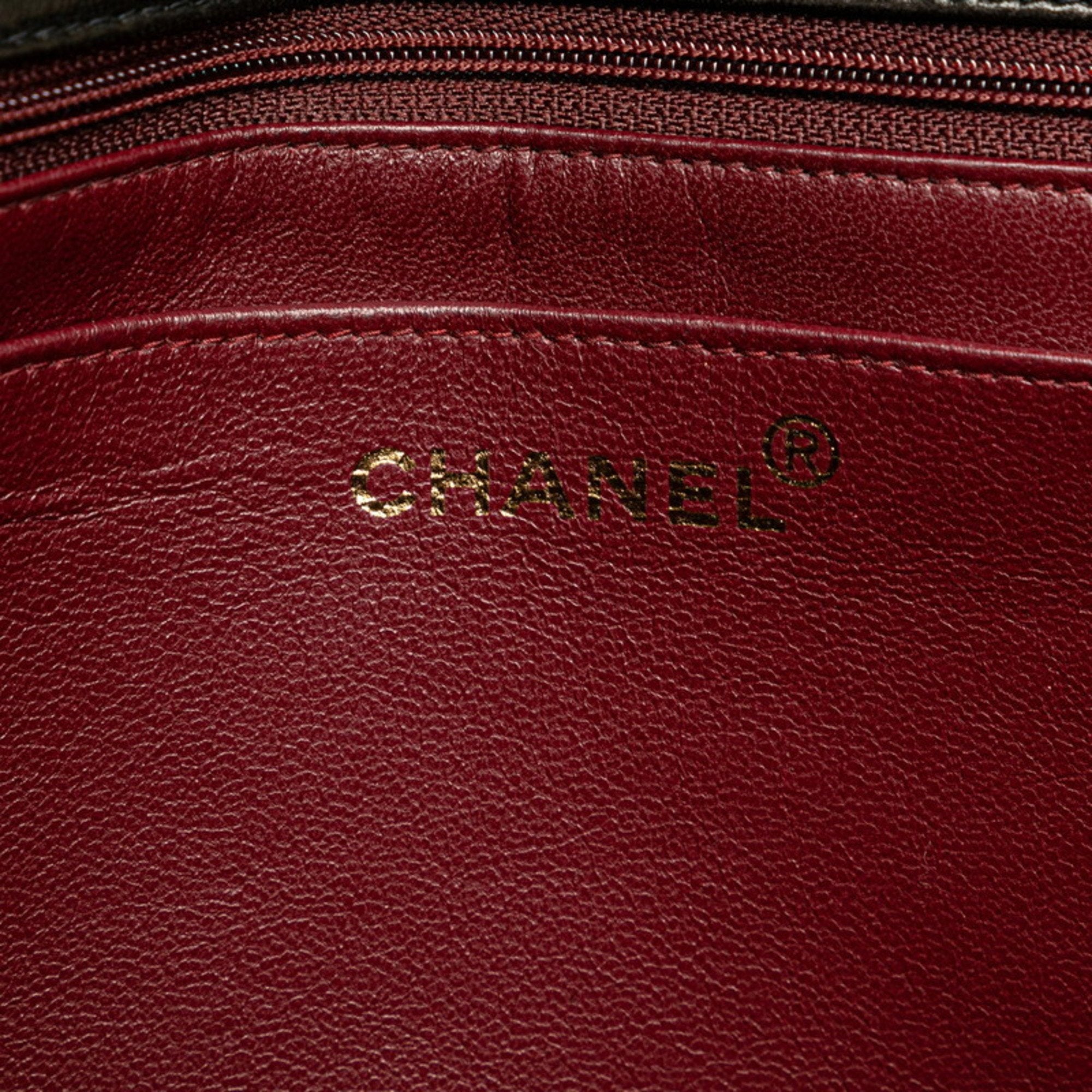 Chanel Black Leather Shoulder Bag (Pre-Owned)