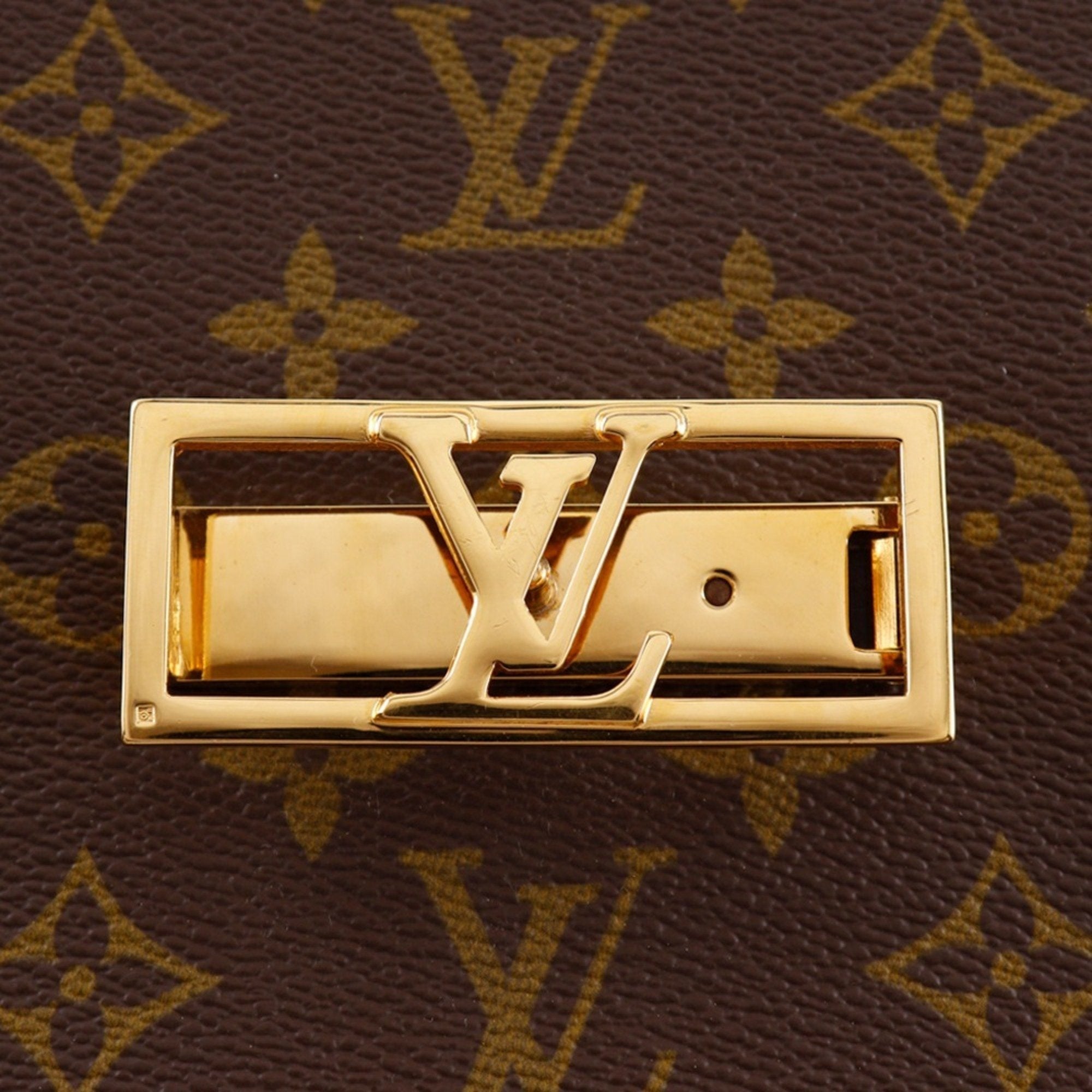 Louis Vuitton Brown Monogram Monogram Shoulder Bag (Pre-Owned)