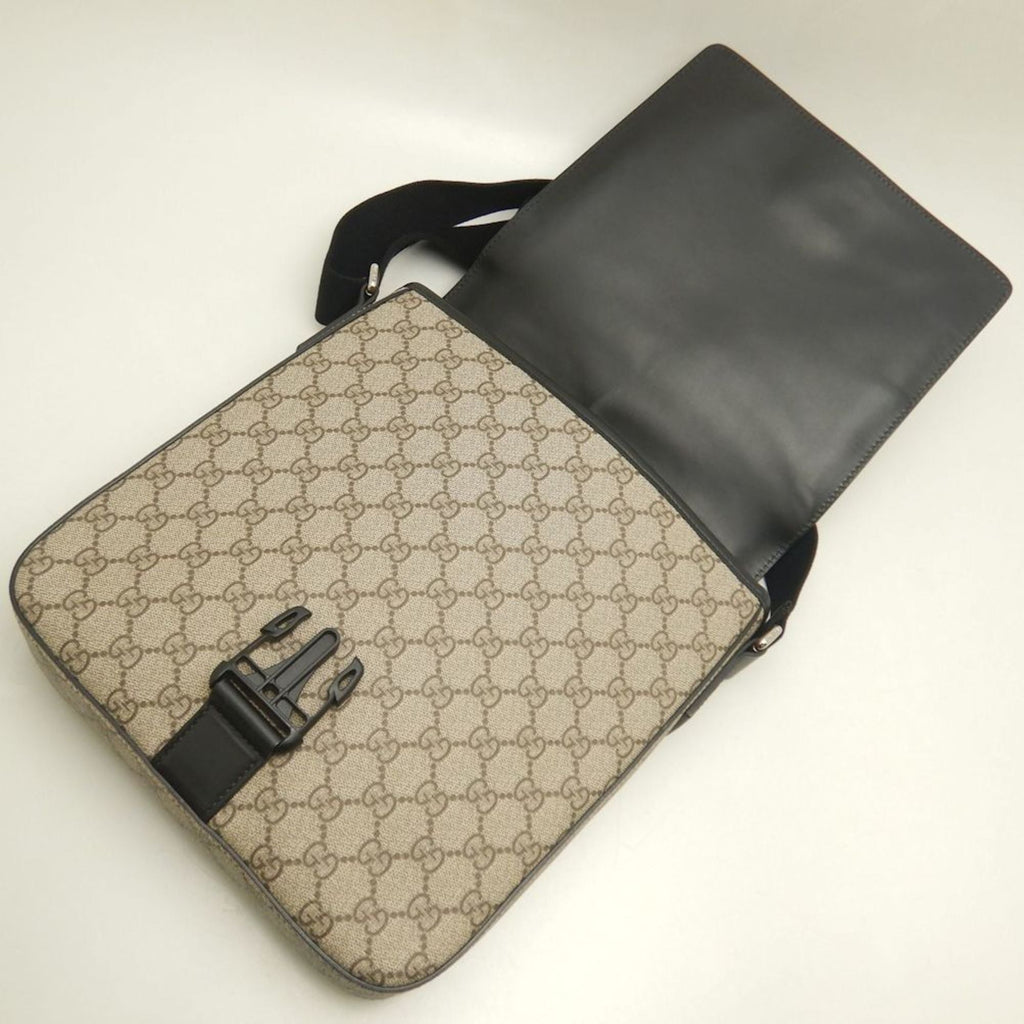 Gucci Beige Black Gg Supreme Shoulder Bag (Pre-Owned)