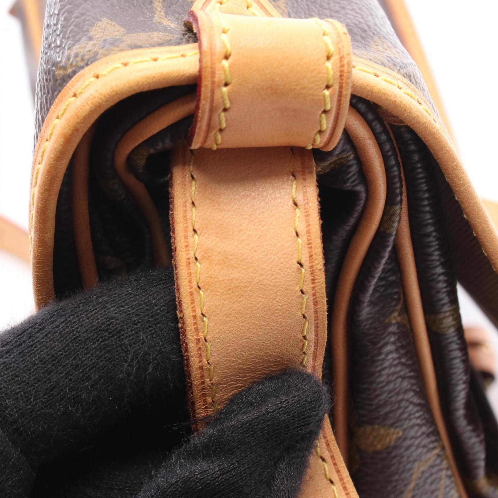 Louis Vuitton Brown Coated Canvas Leather Shoulder Bag (Pre-Owned)