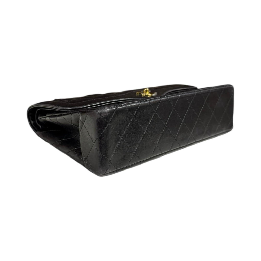 Chanel Black Leather Shoulder Bag (Pre-Owned)
