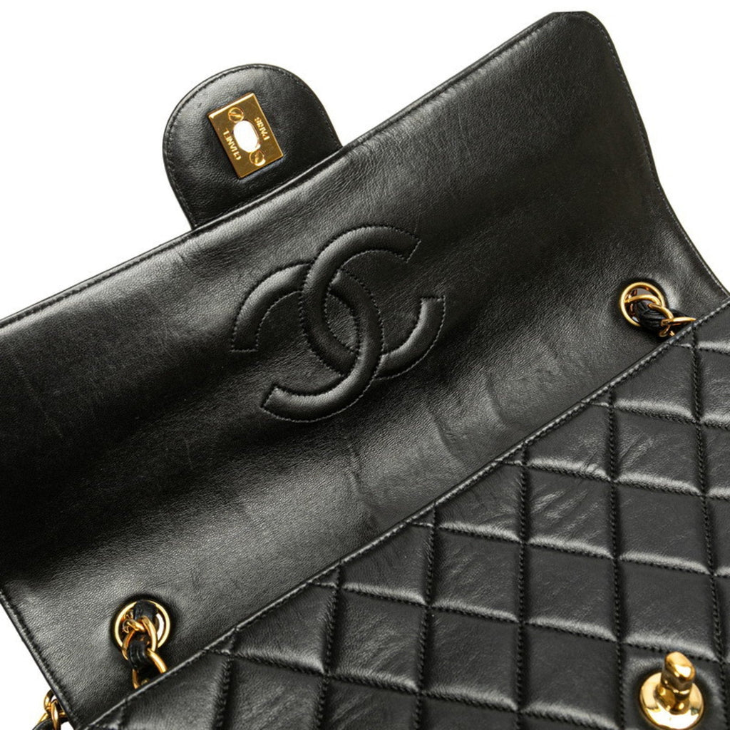 Chanel Black Leather Shoulder Bag (Pre-Owned)