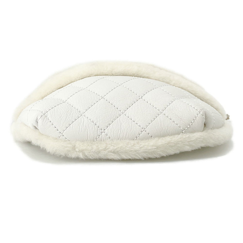 Chanel Matelasse Ivory White Leather Sling Bag (Pre-Owned)
