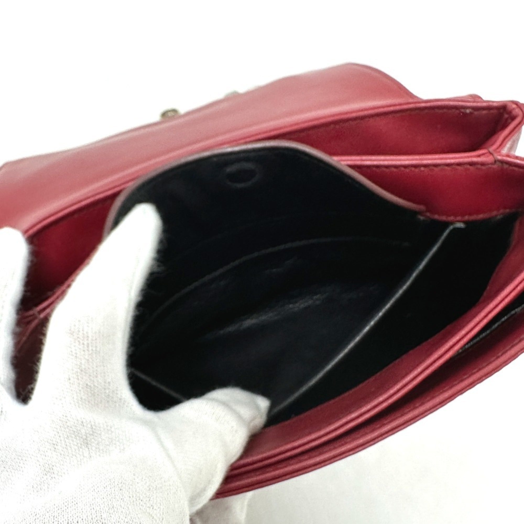 Prada Red Color Leather Shoulder Bag (Pre-Owned)