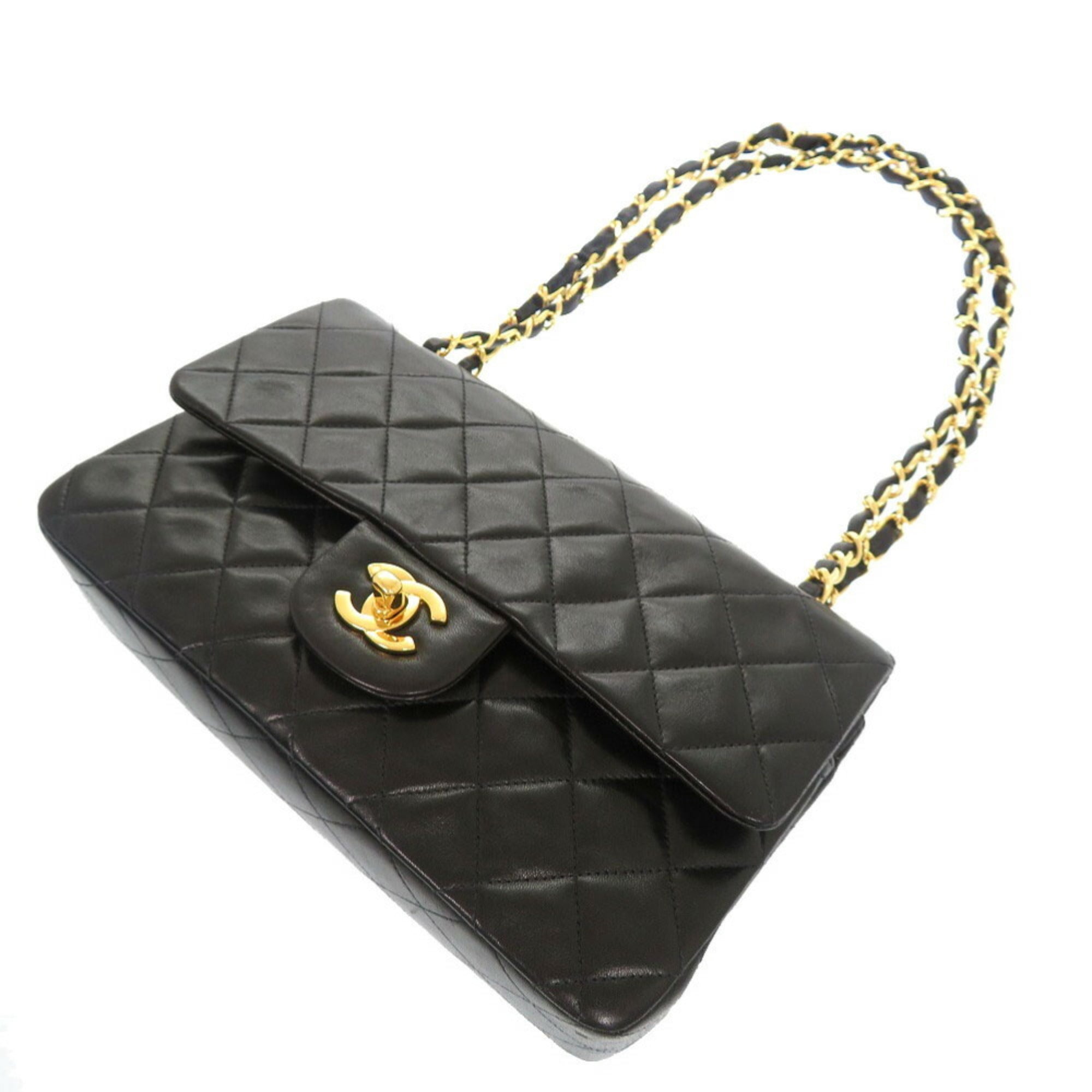 Chanel Black Leather Shoulder Bag (Pre-Owned)