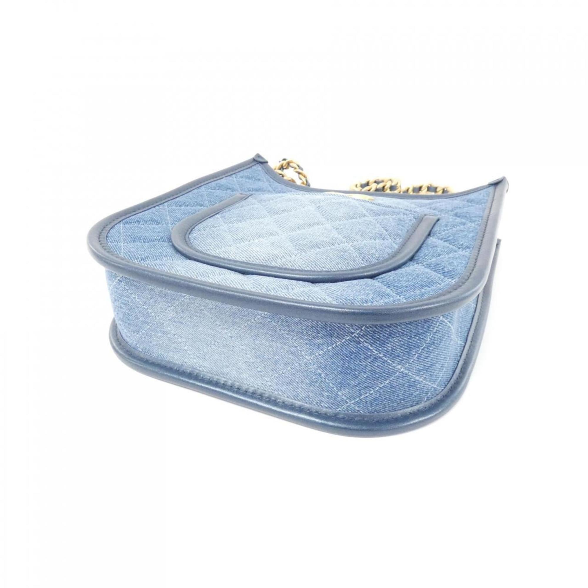 Chanel Blue Denim Shoulder Bag (Pre-Owned)