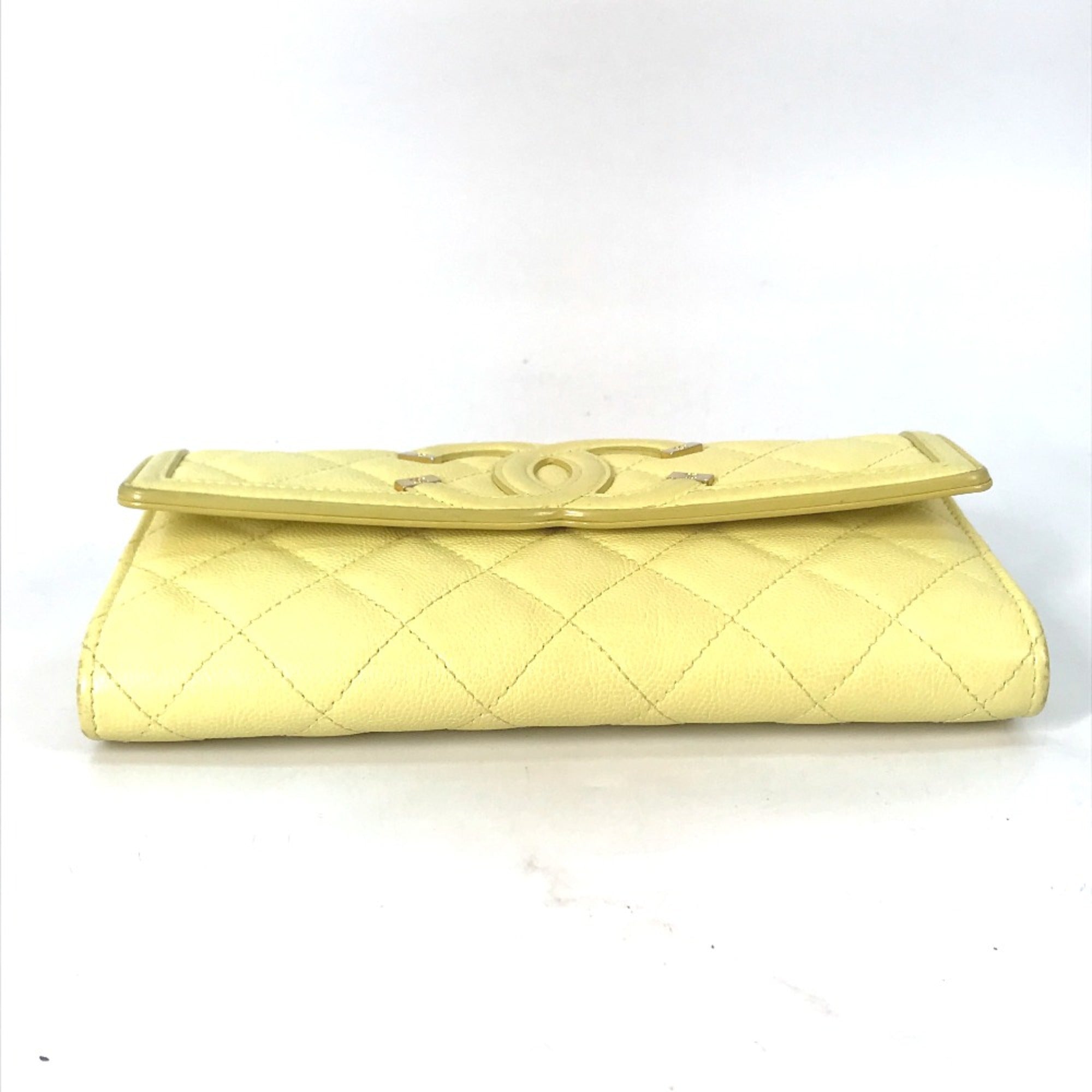 Chanel Yellow Leather Long Wallet (Bi-Fold) (Pre-Owned)