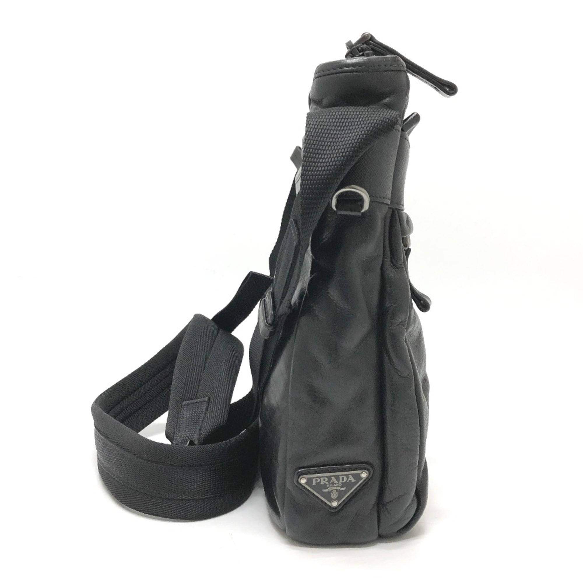 Prada Black Leather Shoulder Bag (Pre-Owned)