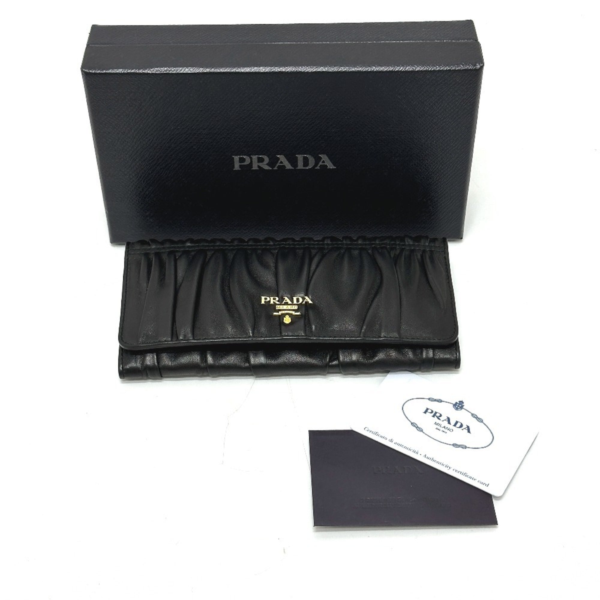 Prada Black Leather Long Wallet (Bi-Fold) (Pre-Owned)