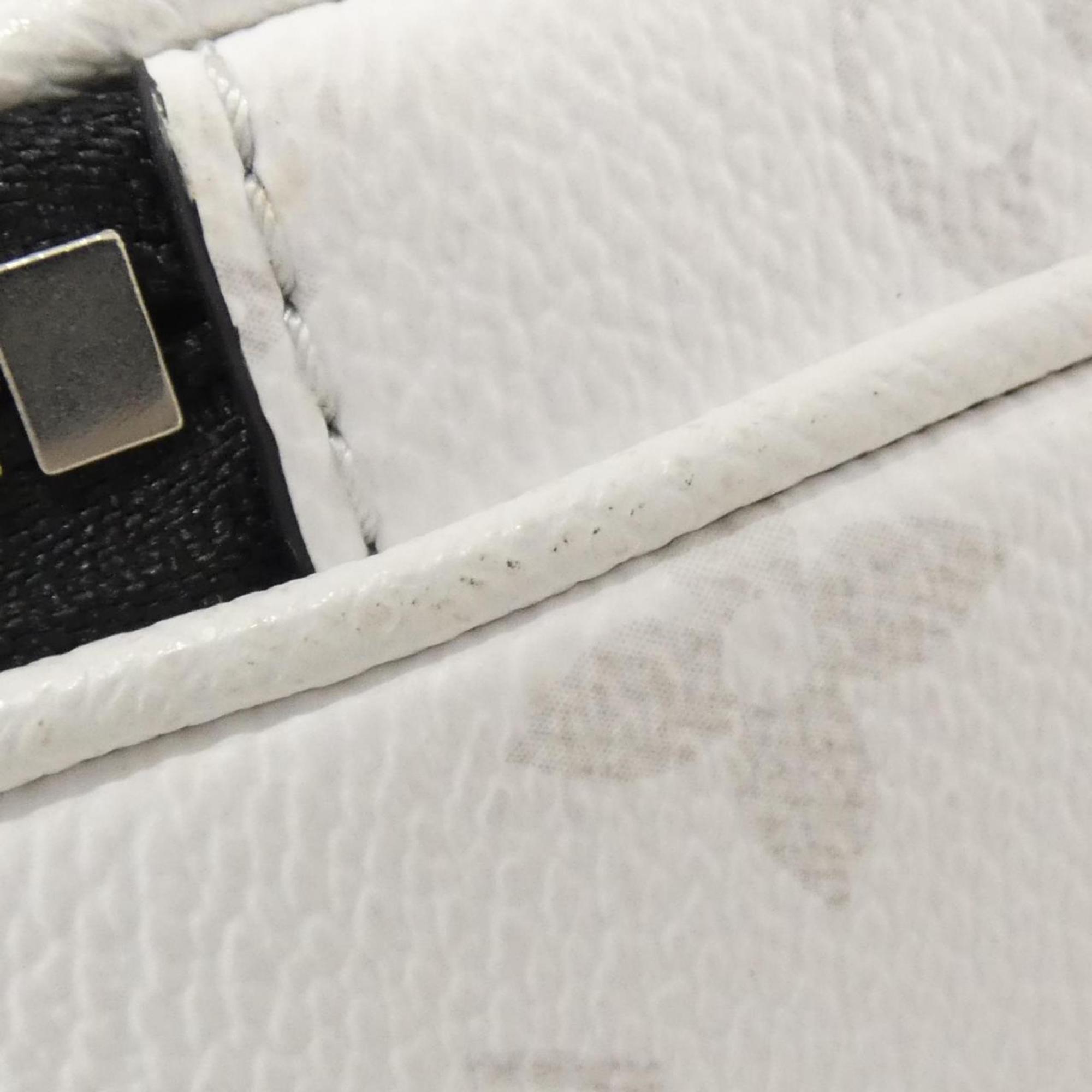 Louis Vuitton Taigarama White Coated Canvas Shoulder Bag (Pre-Owned)