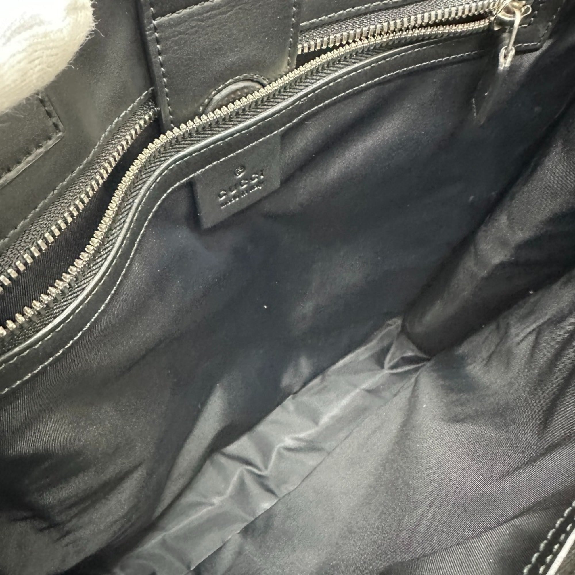 Gucci Beige Black Gg Supreme Handbag Tote Bag (Pre-Owned)