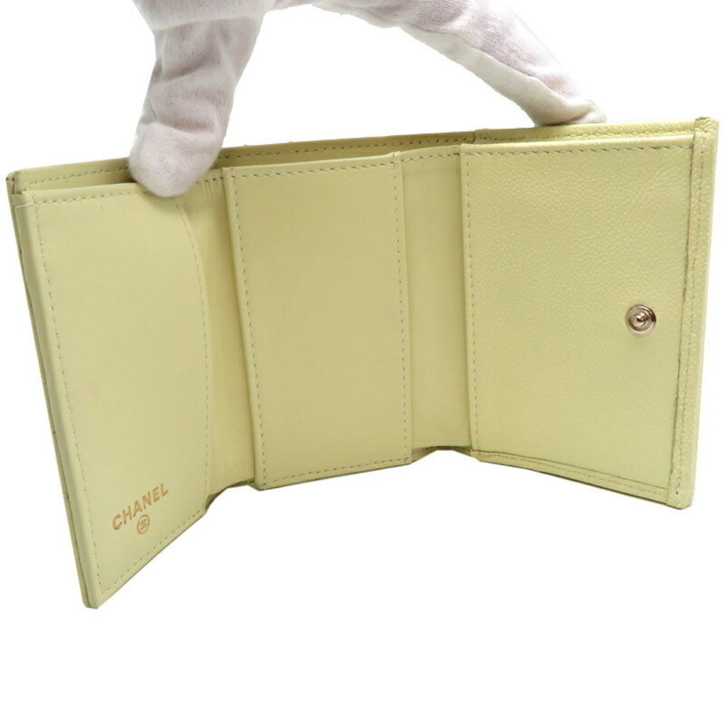 Chanel Cream White Grained Calfskin Wallet (Tri-Fold) (Pre-Owned)
