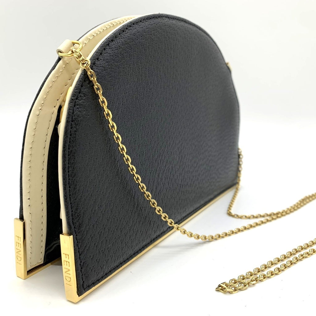 Fendi Black Leather Shoulder Bag (Pre-Owned)