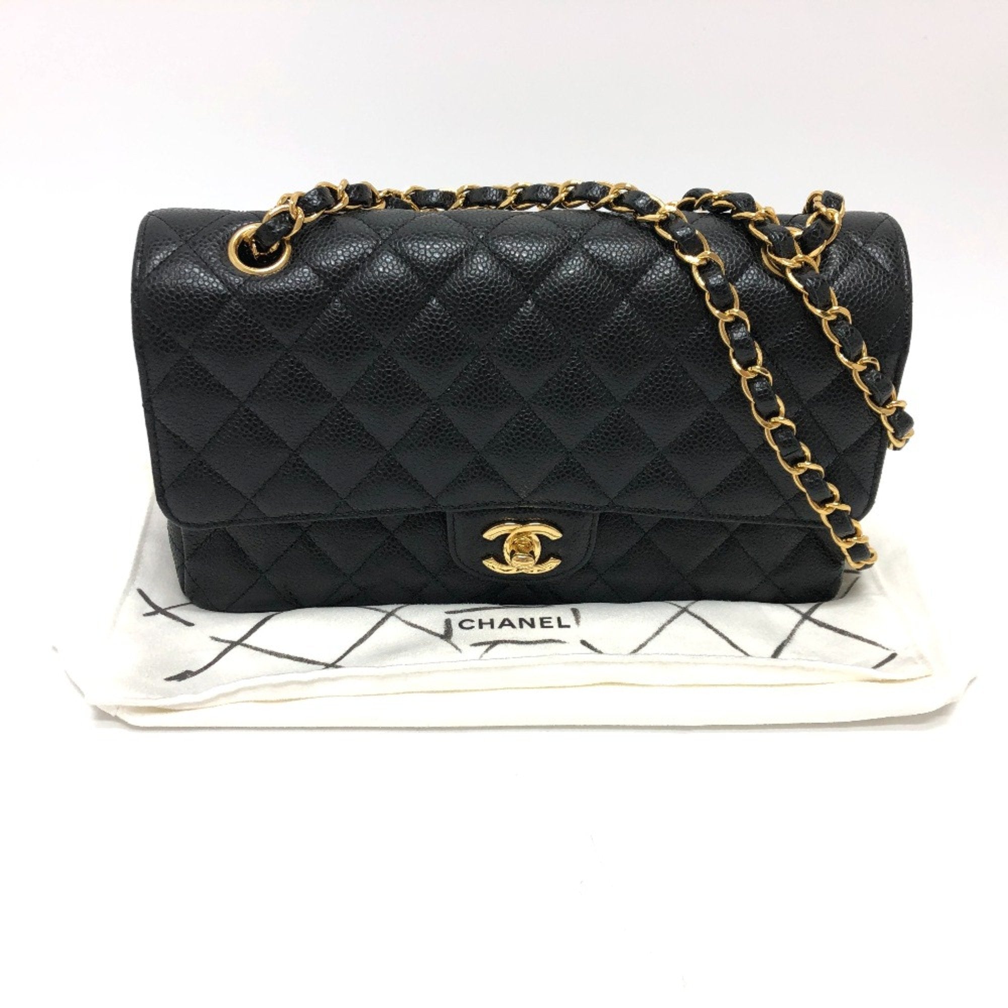 Chanel Black Leather Shoulder Bag (Pre-Owned)