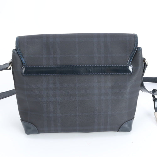 Burberry Navy Leather Nylon Messenger Bag Shoulder Bag (Pre-Owned)