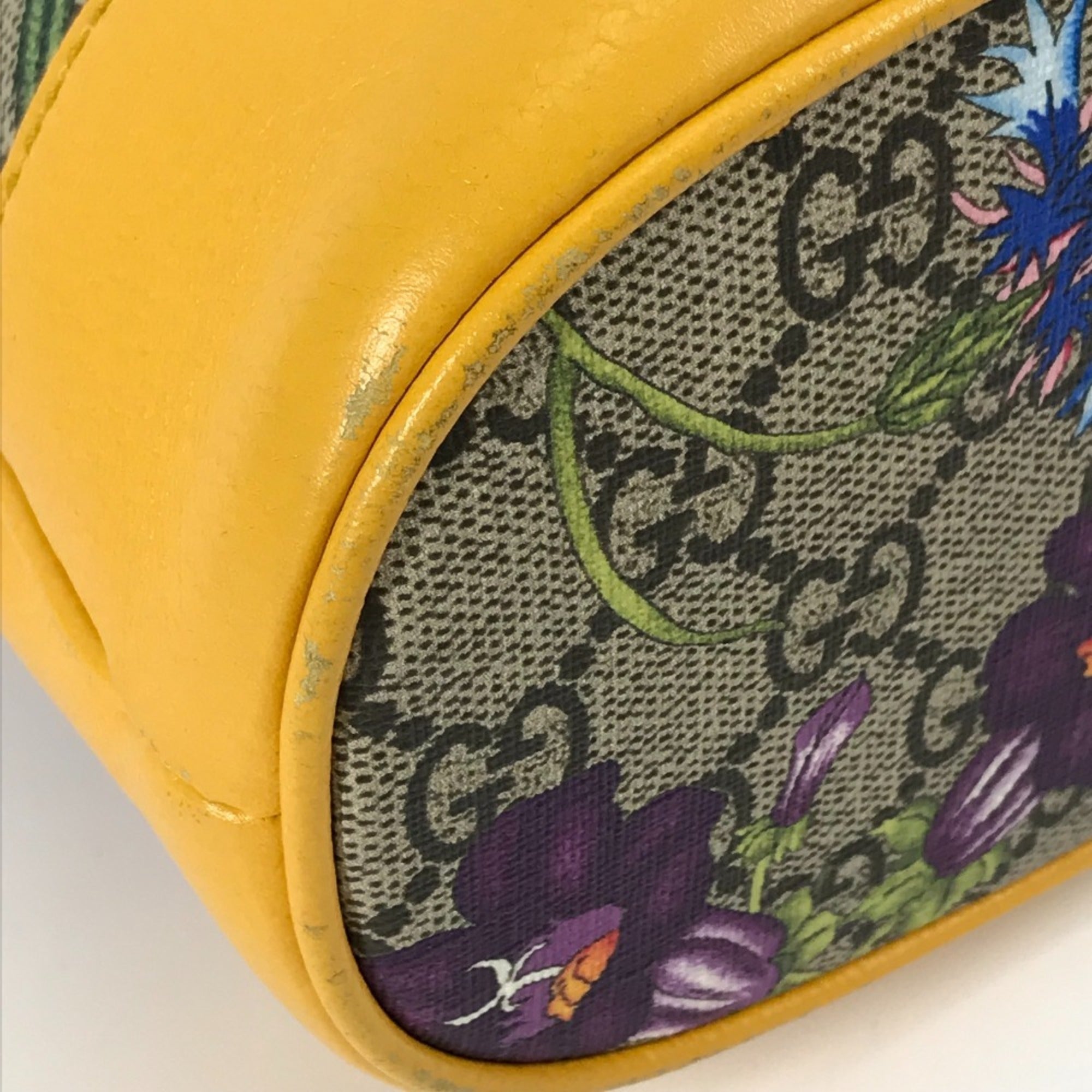 Gucci Beige Multi-Color Gg Supreme Handbag Shoulder Bag (Pre-Owned)