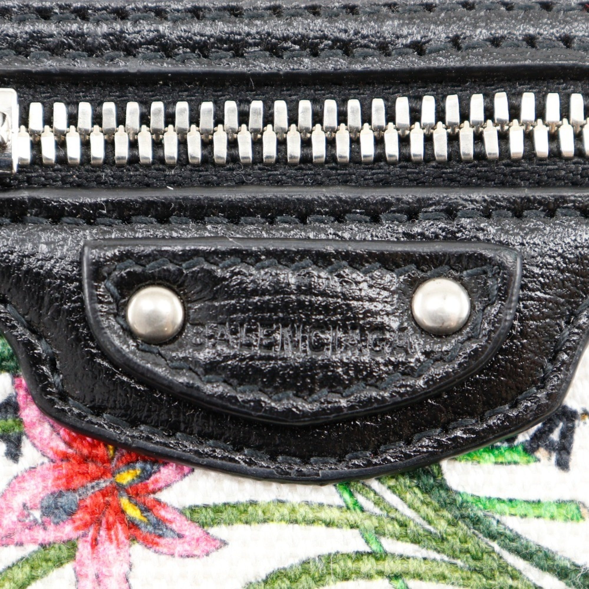 Gucci Black Multi-Color Canvas Wallet (Tri-Fold) (Pre-Owned)