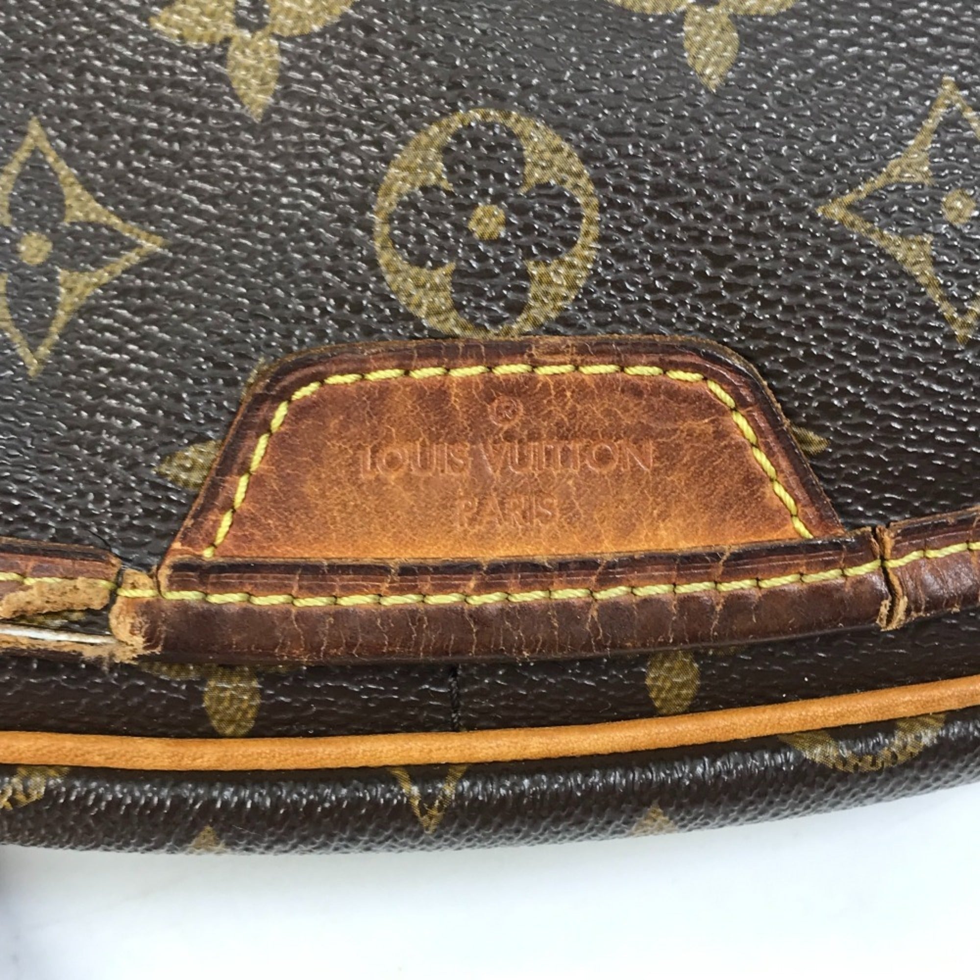 Louis Vuitton Brown Monogram Shoulder Bag (Pre-Owned)