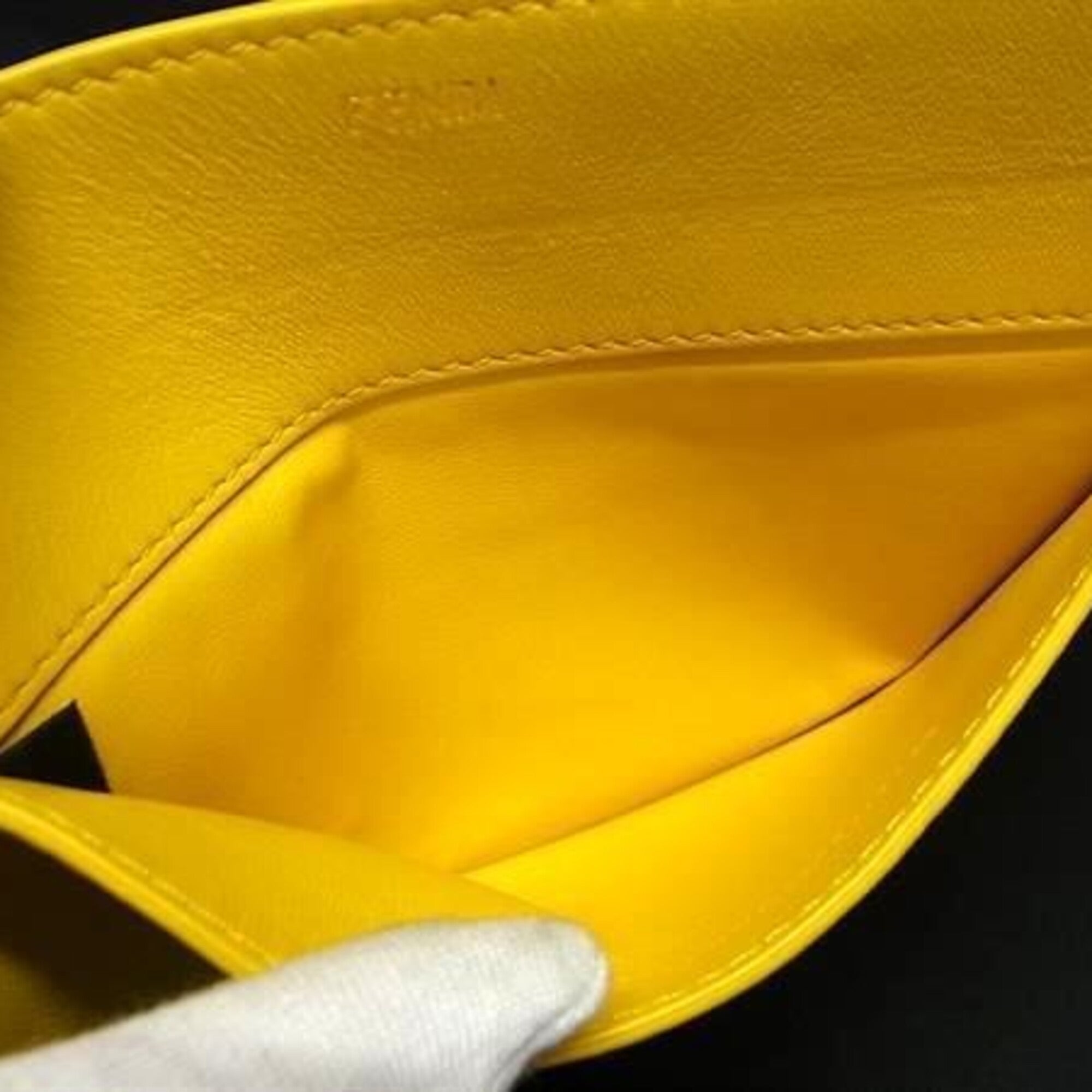 Fendi Yellow Leather Pouch (Pre-Owned)
