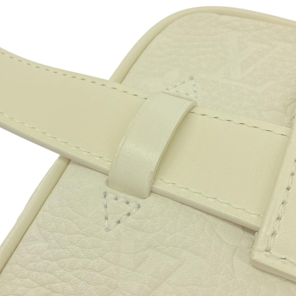 Louis Vuitton White Leather Shoulder Bag (Pre-Owned)