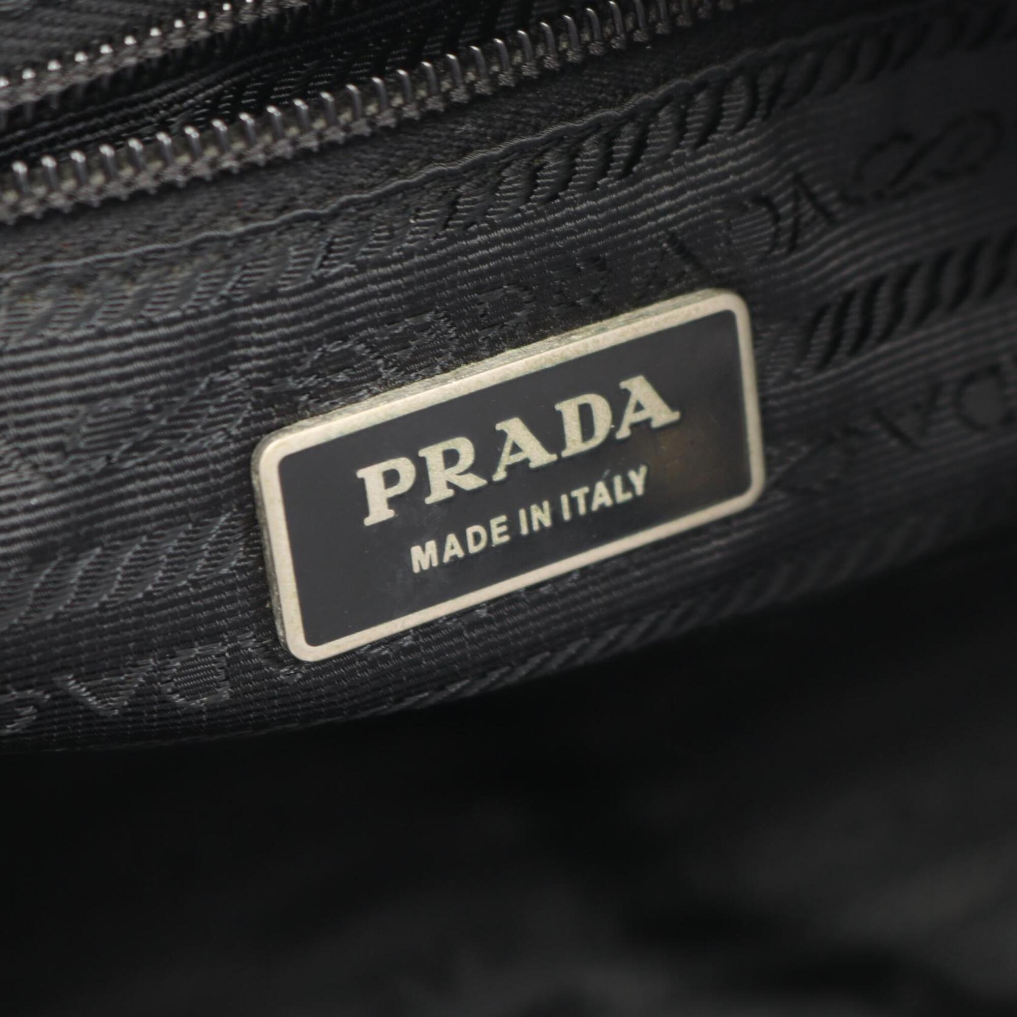 Prada Black Nylon Saffiano Triangle Handbag Shoulder Bag (Pre-Owned)