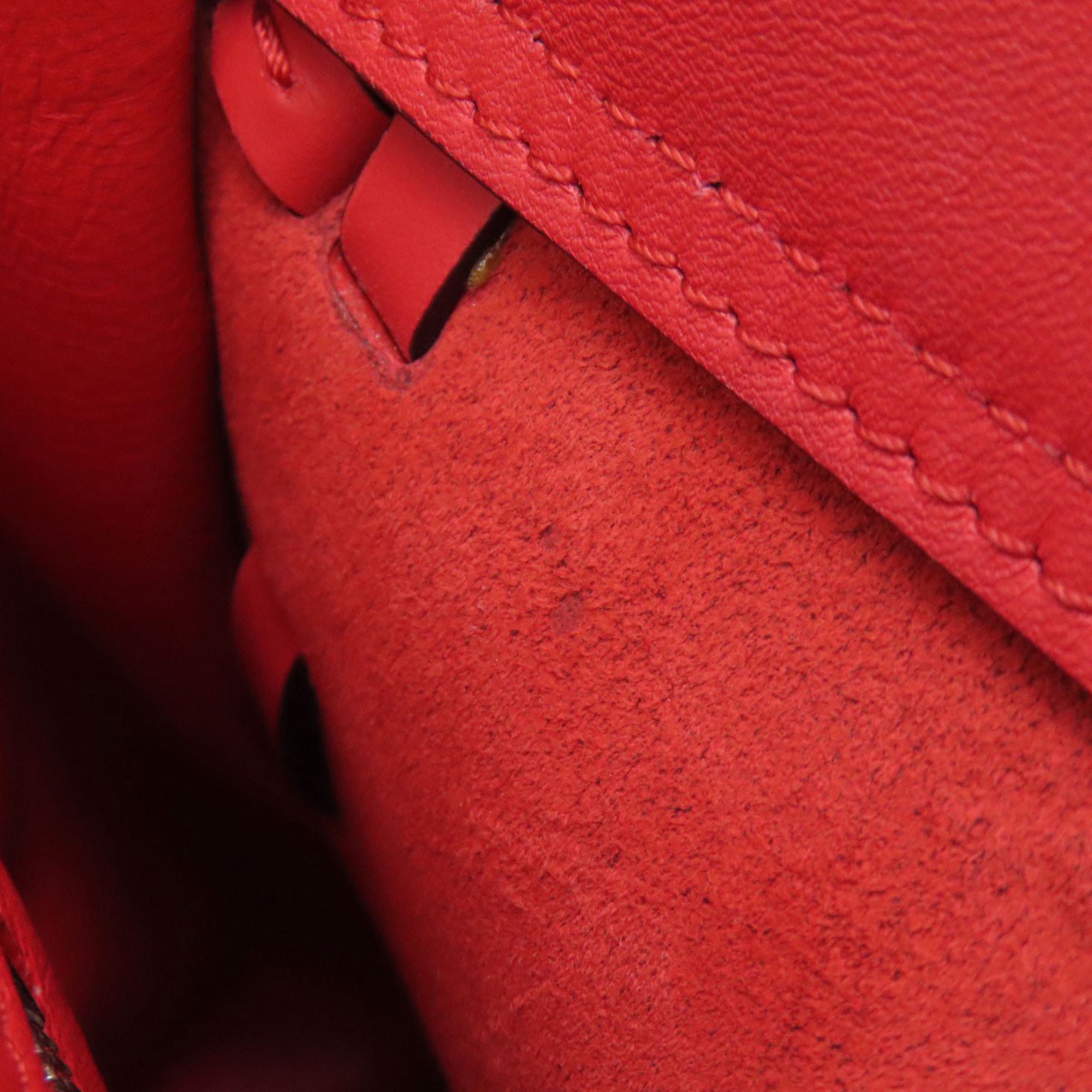 Fendi Red Color Leather Handbag (Pre-Owned)