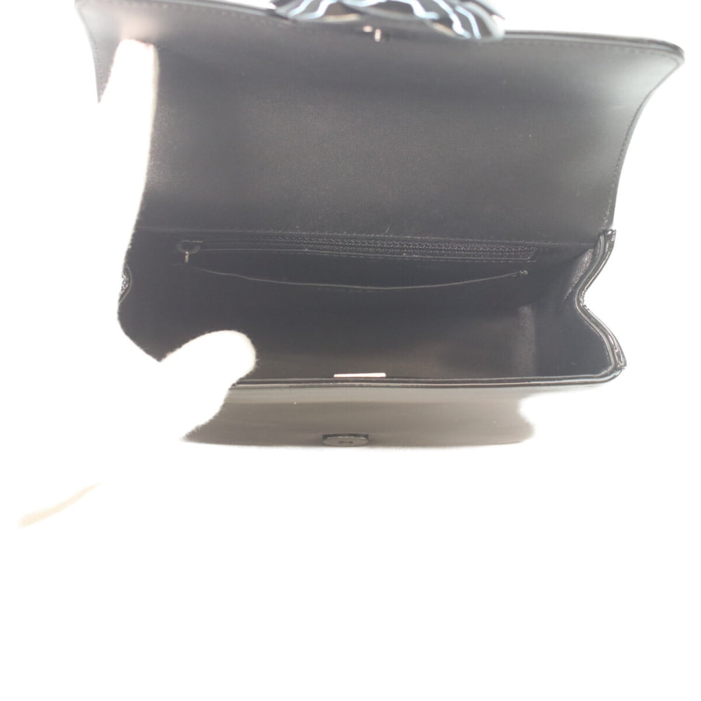 Chanel Black Patent Leather Shoulder Bag (Pre-Owned)