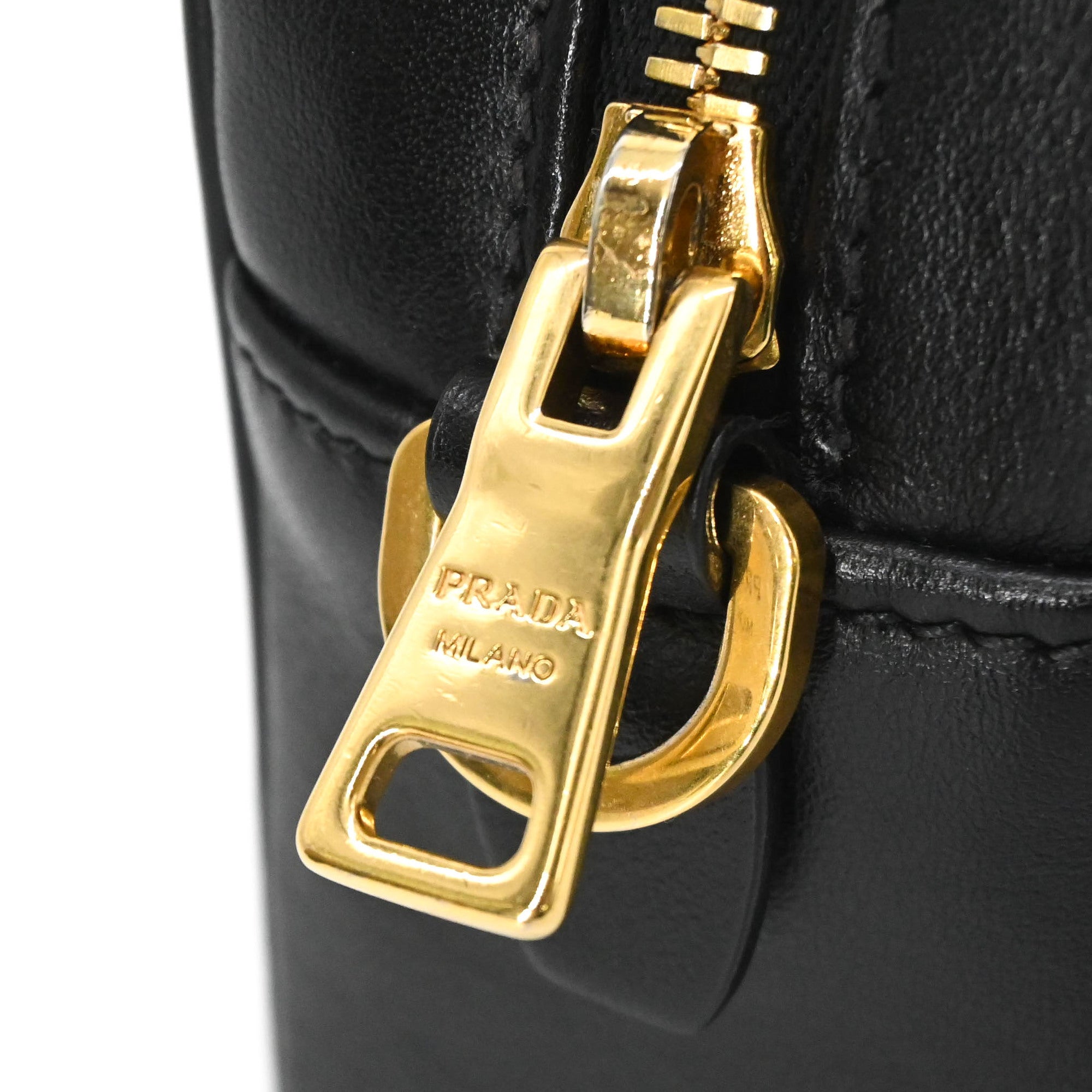 Prada Black Leather Shoulder Bag (Pre-Owned)