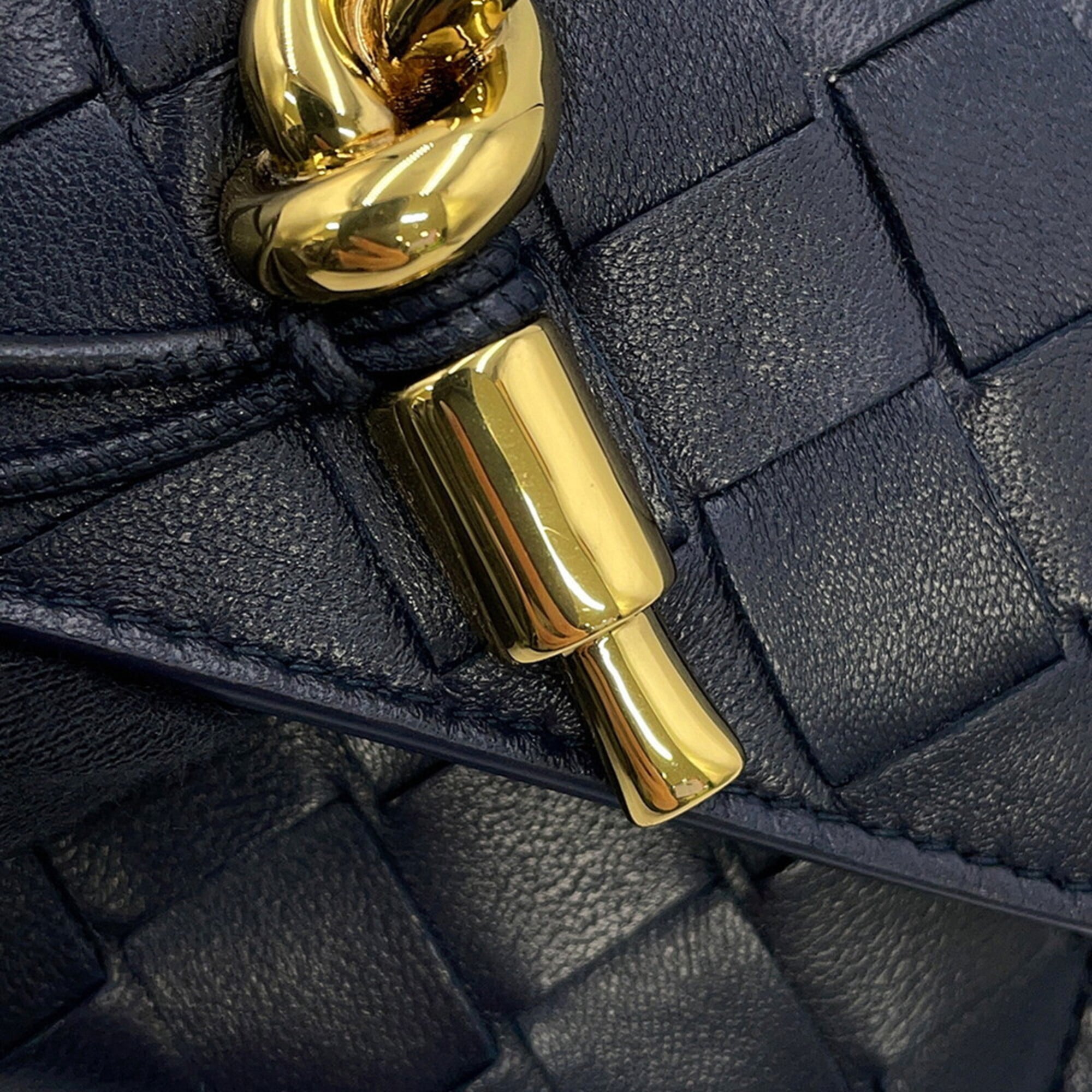 Bottega Veneta Black Navy Leather Wallet (Tri-Fold) (Pre-Owned)