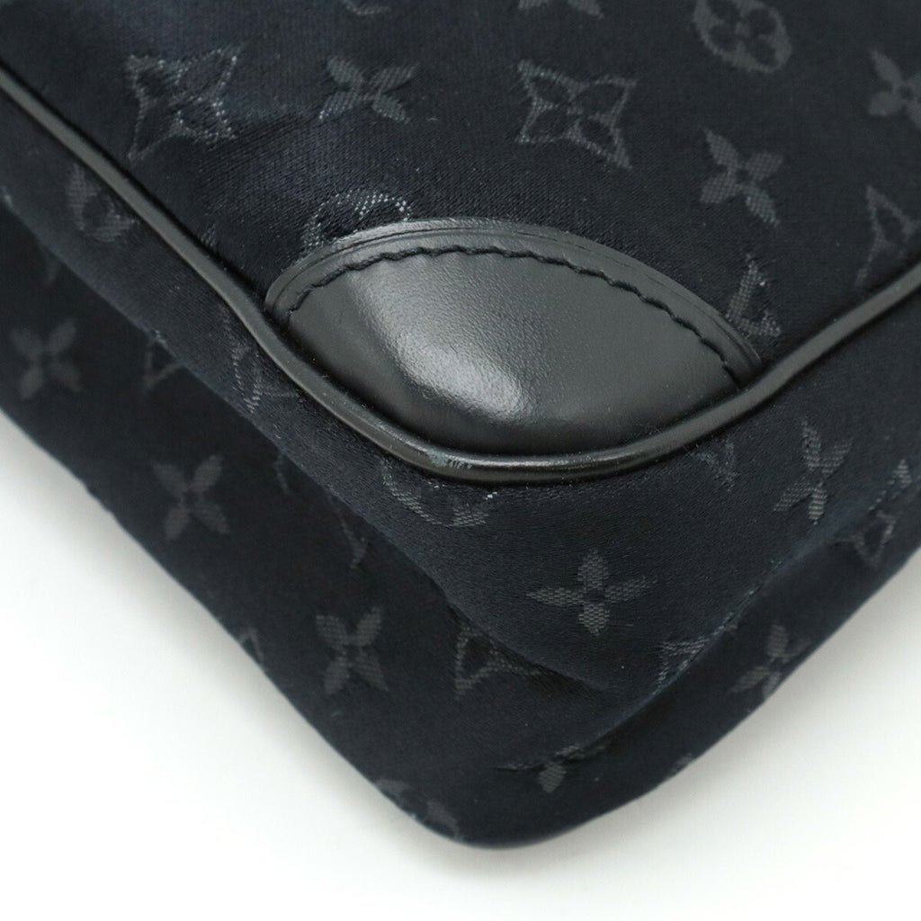 Louis Vuitton Black Monogram Noir Monogram Satin Handbag Pouch (Pre-Owned)