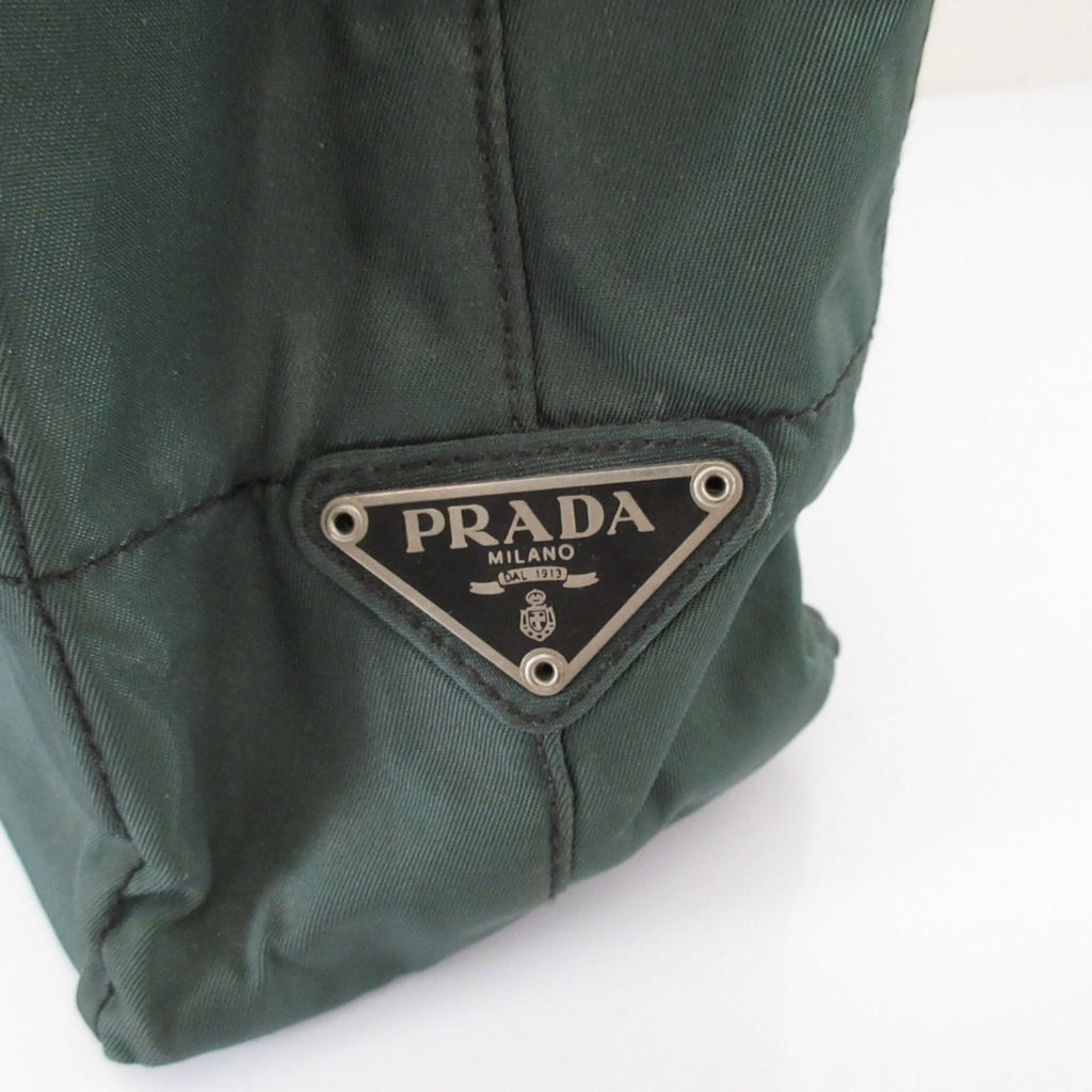 Prada Green Quilting Shoulder Bag (Pre-Owned)