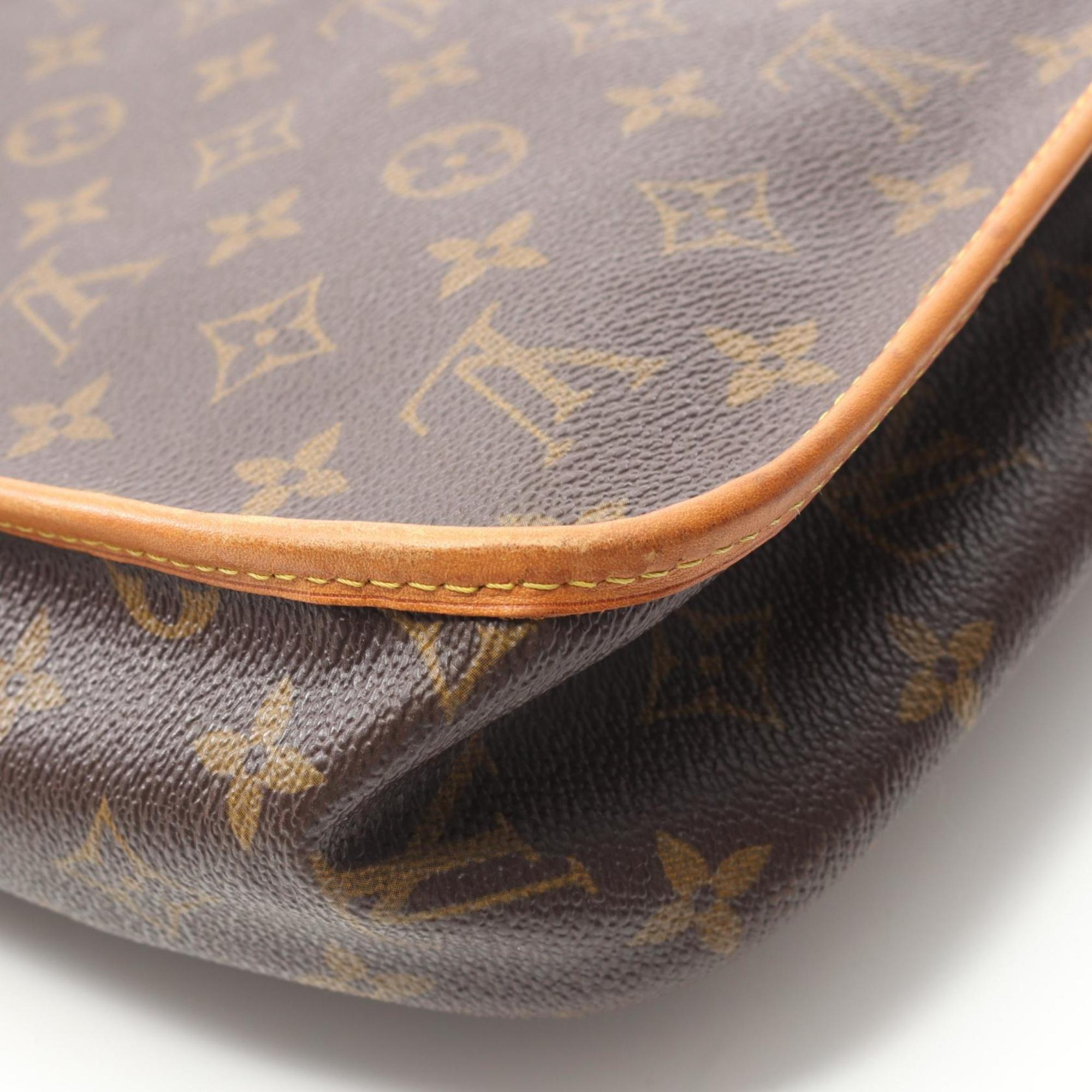 Louis Vuitton Brown Coated Canvas Leather Shoulder Bag (Pre-Owned)