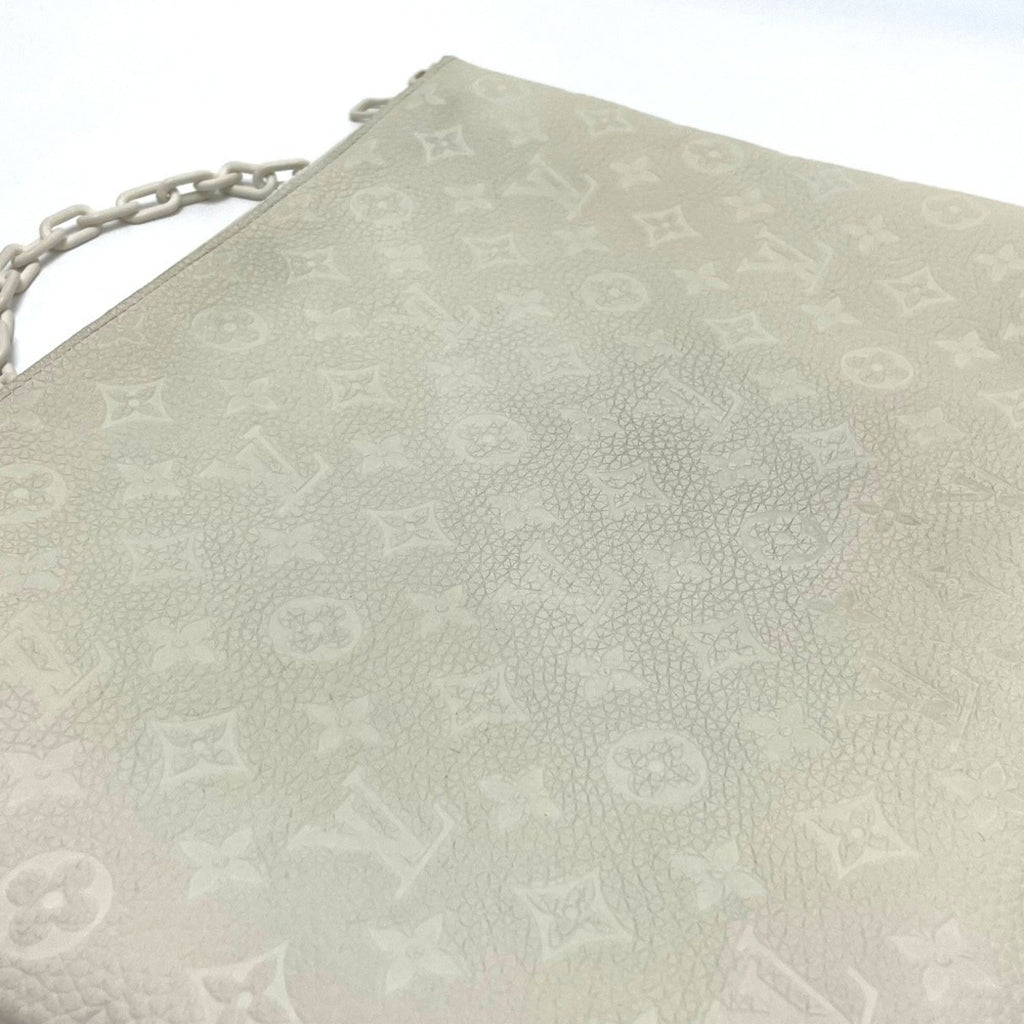 Louis Vuitton Blanc White Leather Clutch Bag Pochette (Pre-Owned)